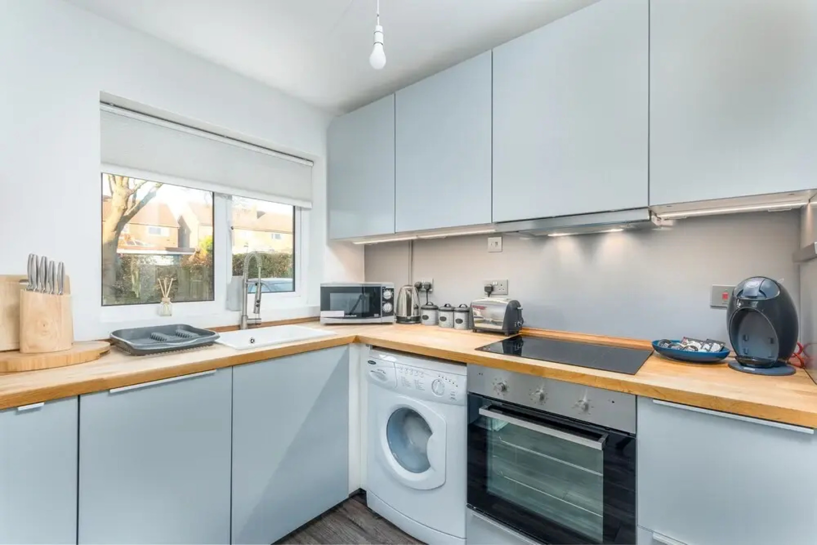 Elite Properties - Sleeps Up to 4 - Leamington Spa