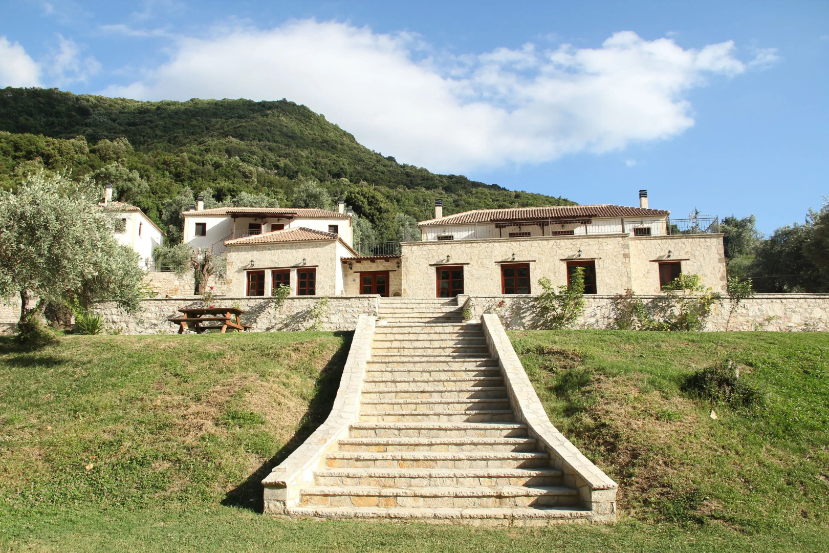 Piges Hotel at Acheron Springs