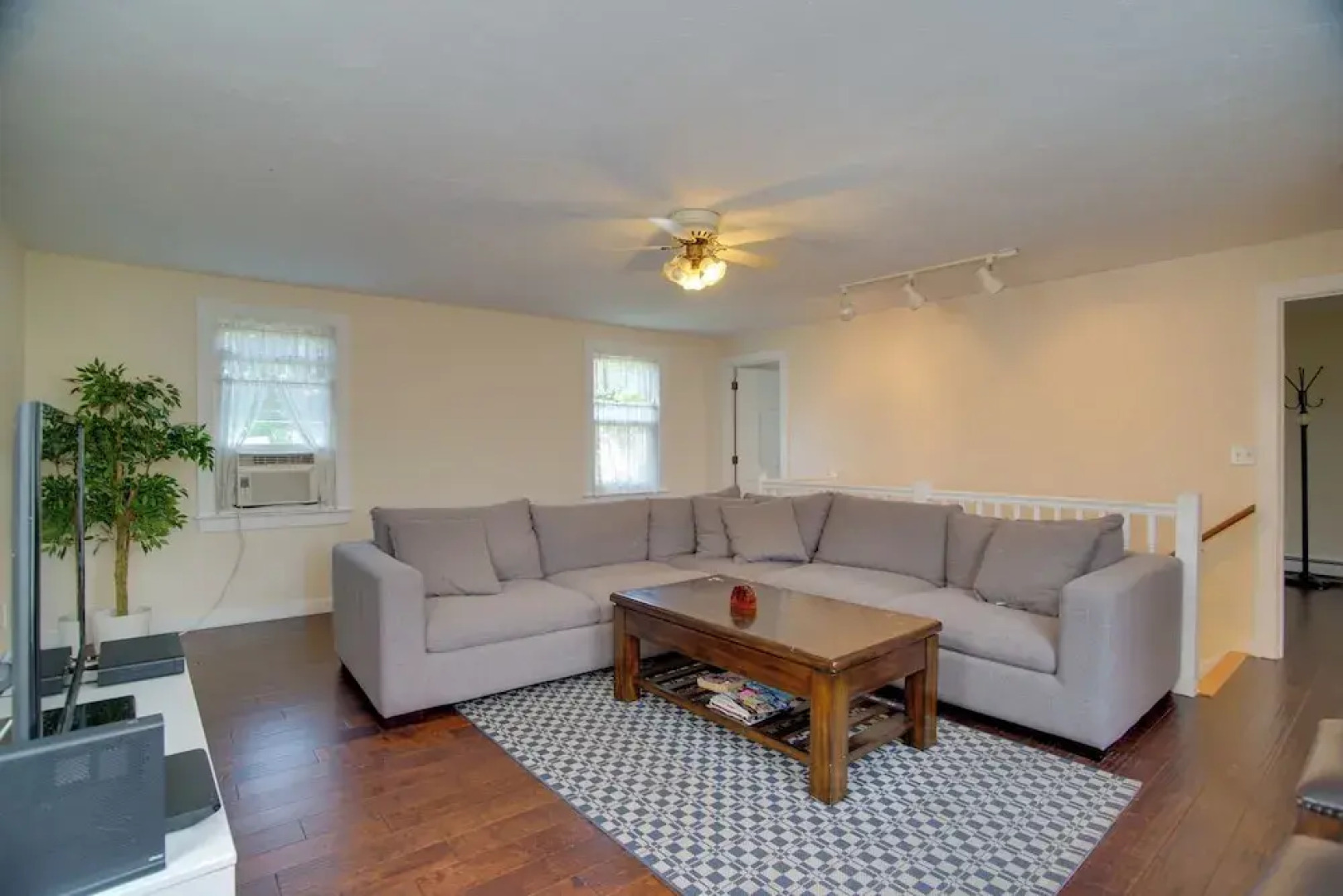 < 1 Mi to Beach: Family-friendly Falmouth Home!