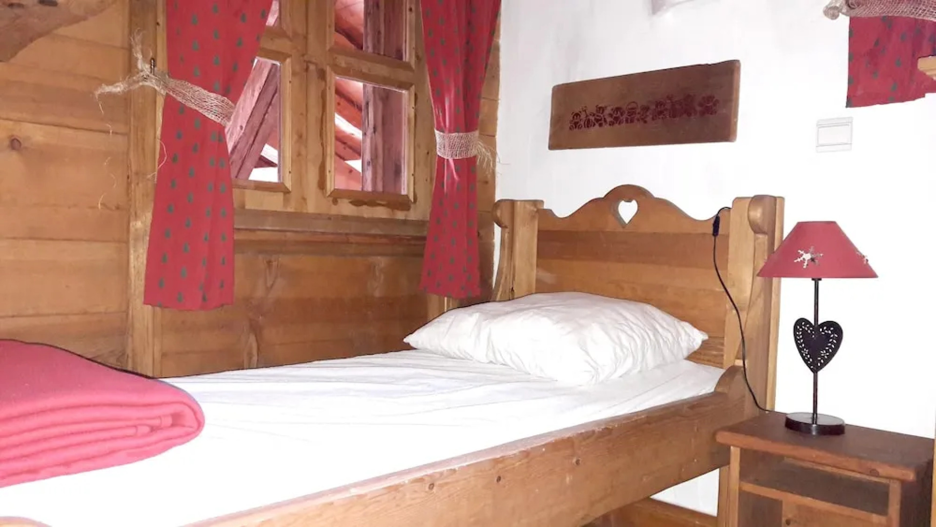 Chalet With 9 Bedrooms in Champagny-en-vanoise, With Wonderful Mountain View, Furnished Balcony and Wifi - 5 km From the Slopes