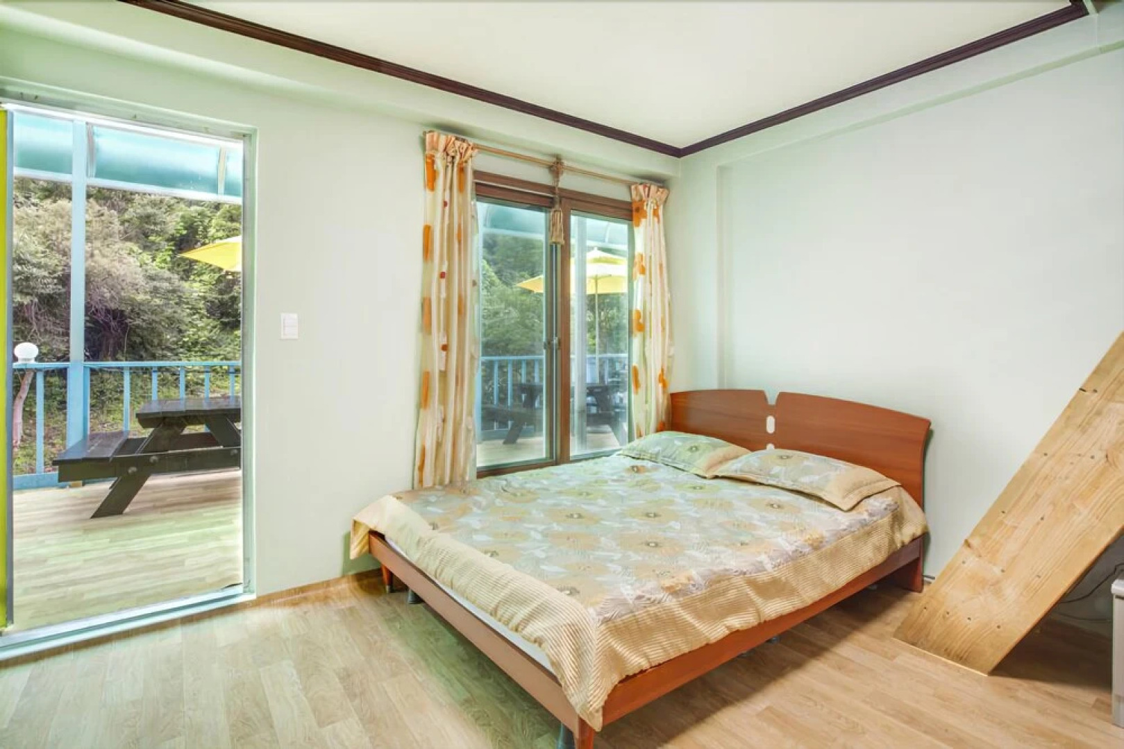 Yangpyeong Flowery Cloud Pension