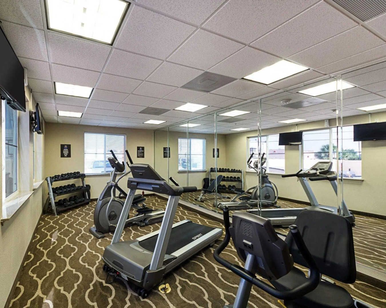 Comfort Inn & Suites Lakeside