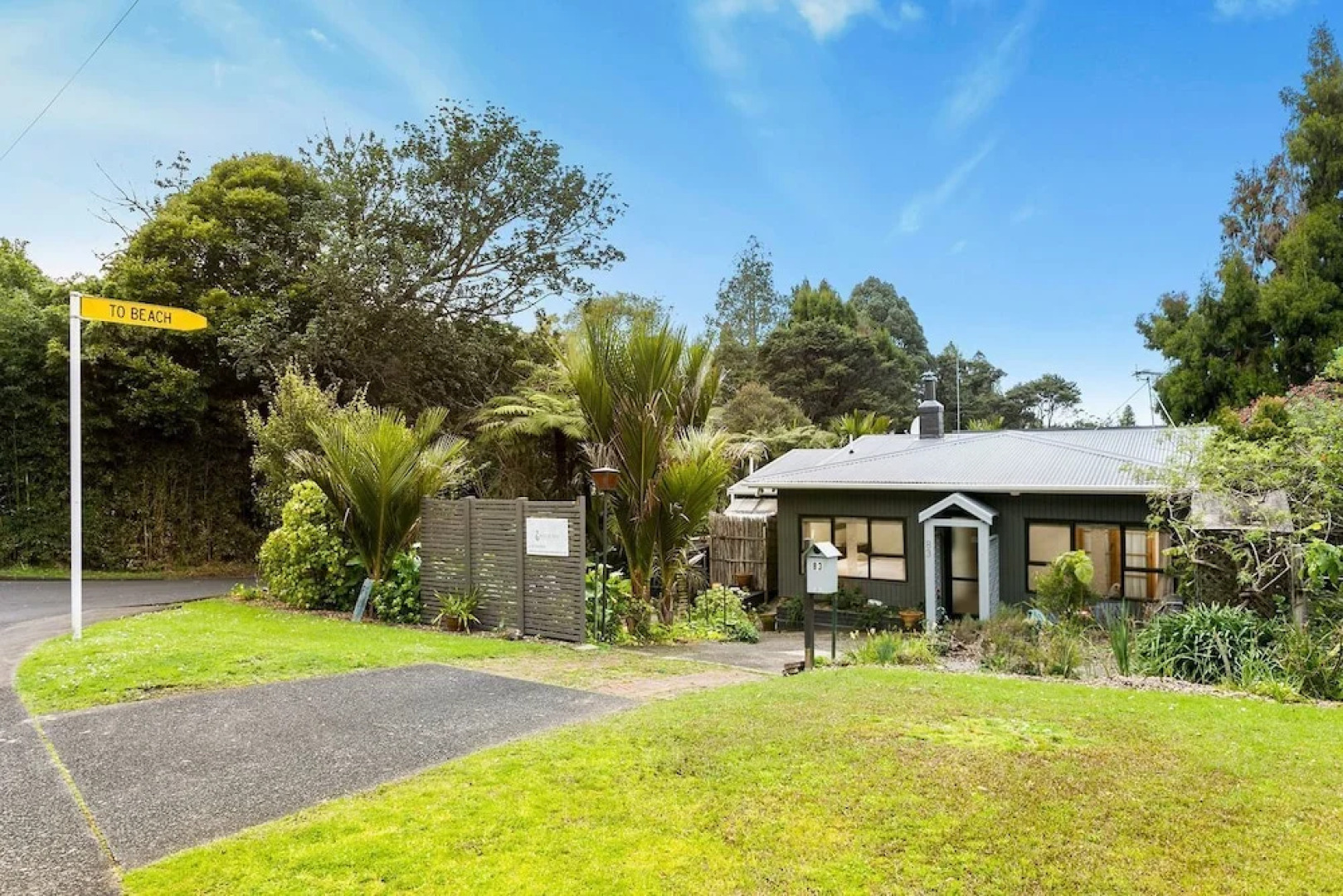 A Relaxed Haven by the sea