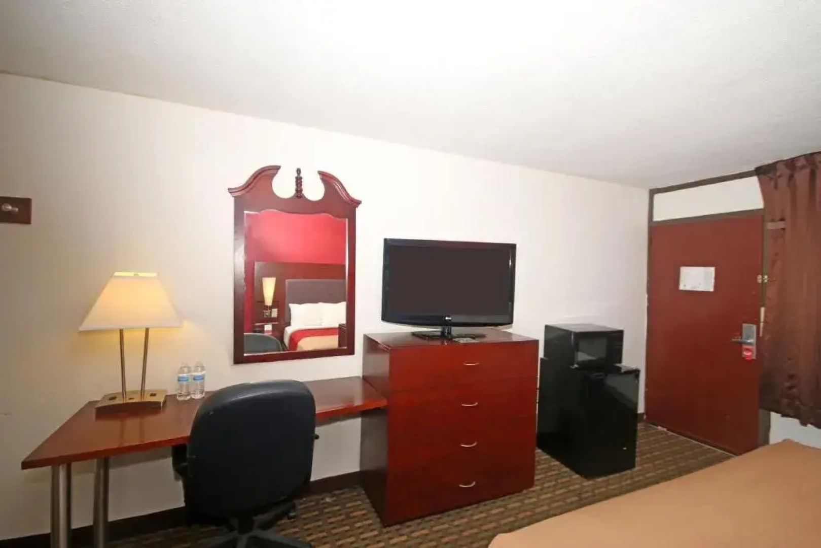 Econo Lodge Pilot Mountain
