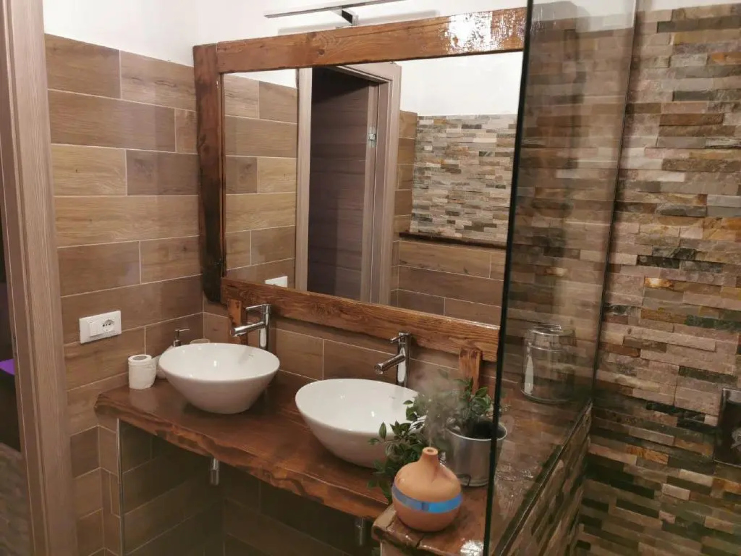 Countryside Hot & Romantic Room (Adults Only)