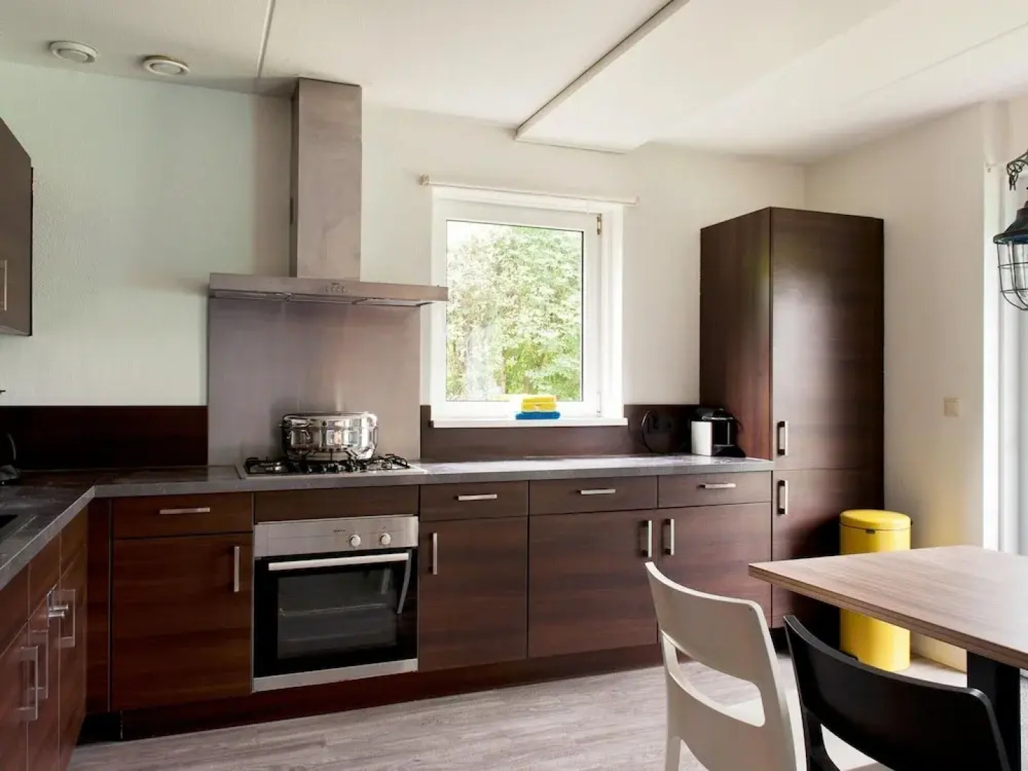 Bungalow Near De Alde Feanen With Boat