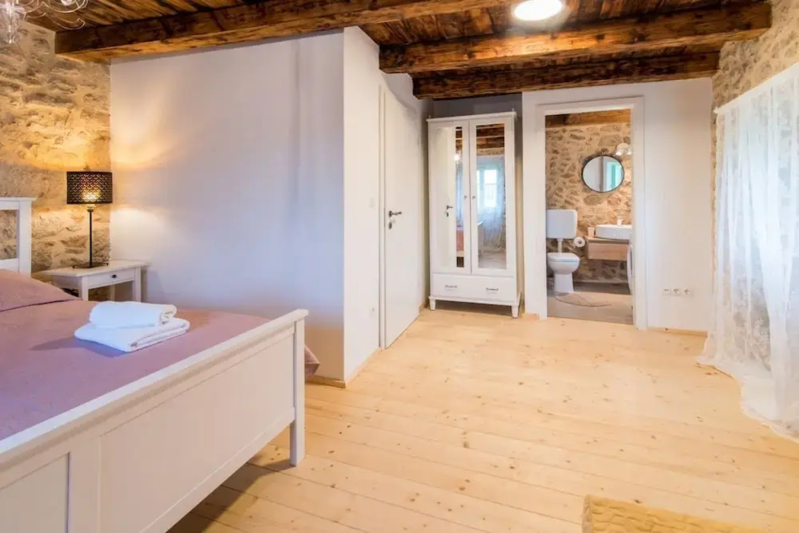 Peace - Rustic With Pool - H