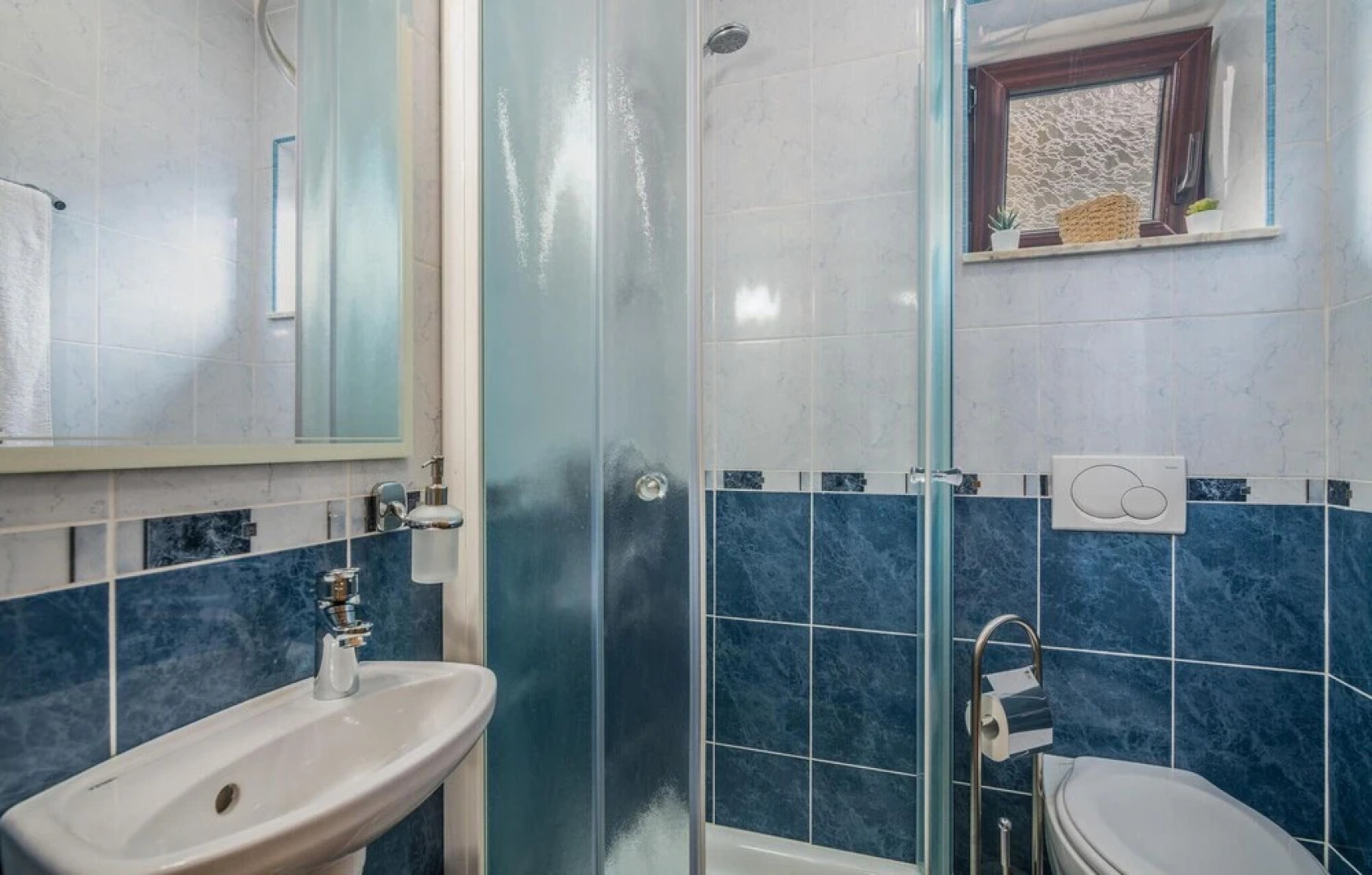 Awesome Home in Lakmartin With Wifi and 3 Bedrooms