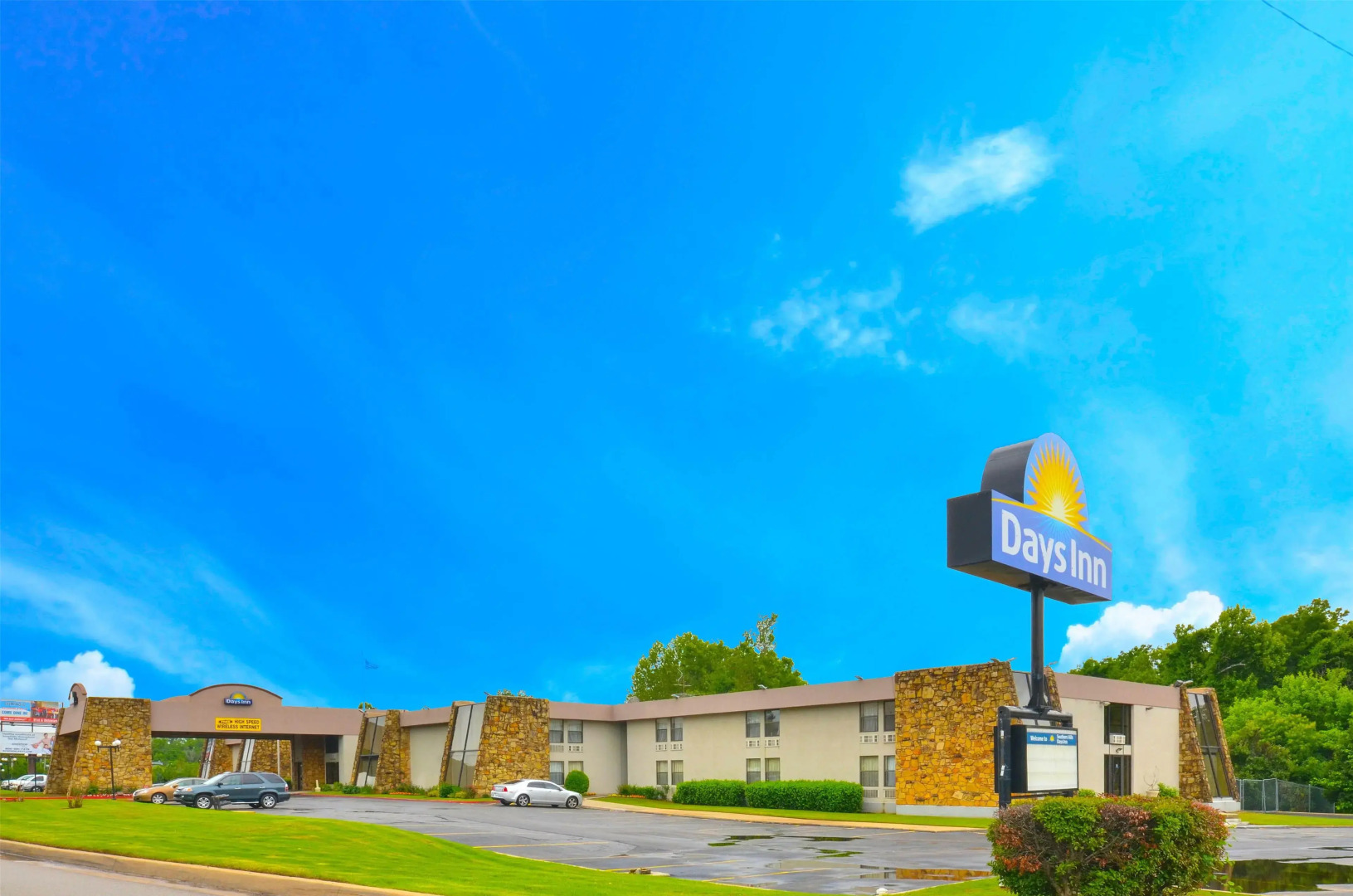 Days Inn by Wyndham Southern Hills/ORU