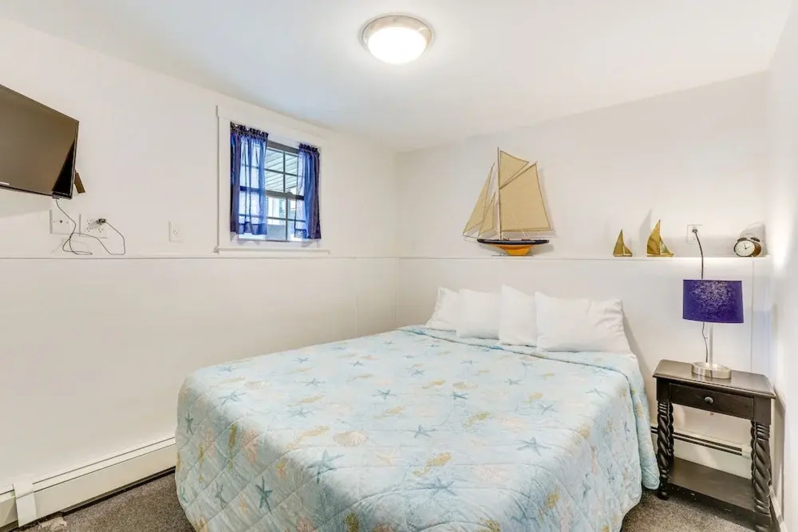 Milford Vacation Rental 1 Block to Beach