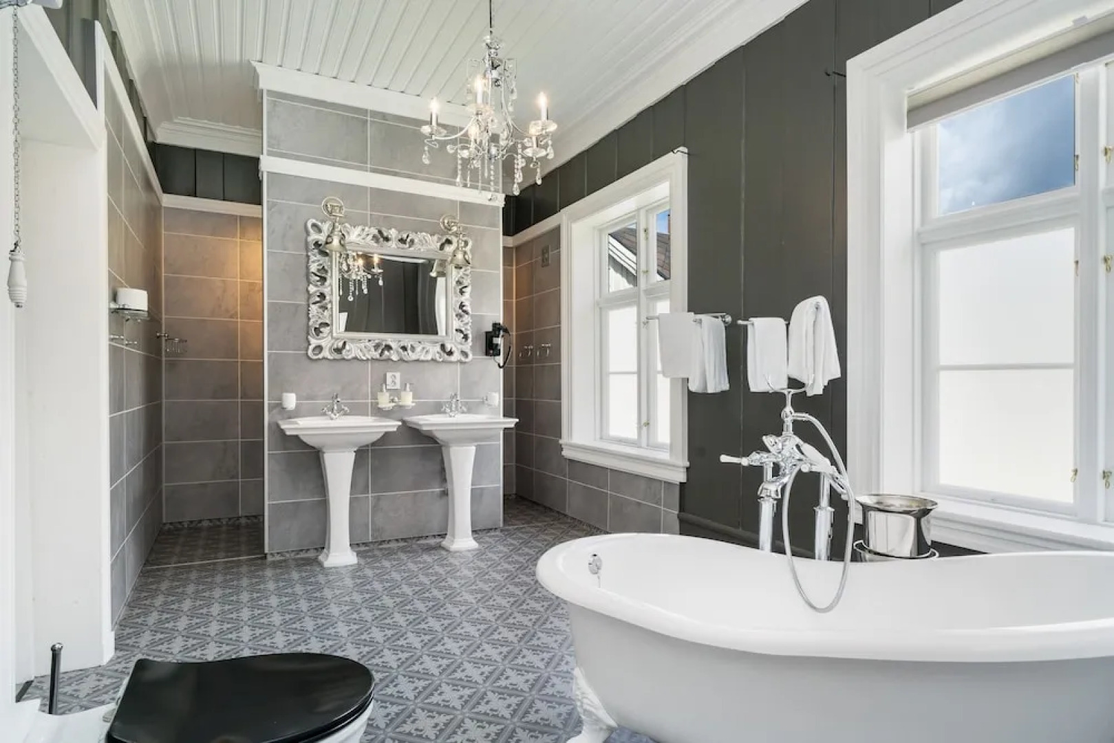 Dale Gudbrands Gard by Frichs