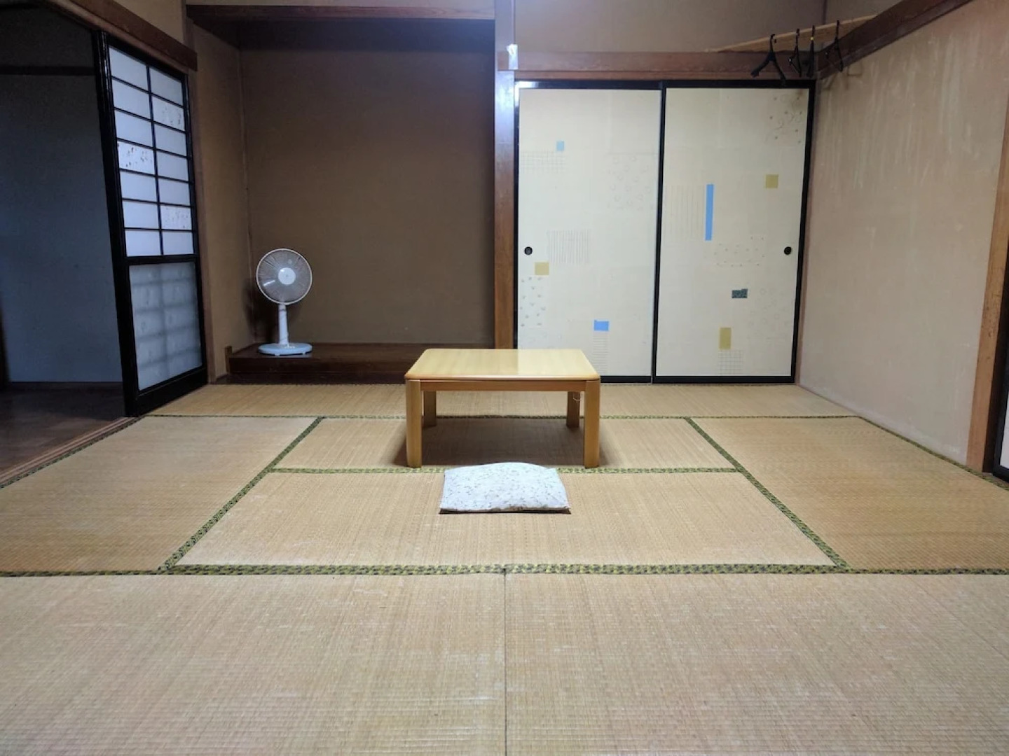 Tomo's hut in Japanese old style