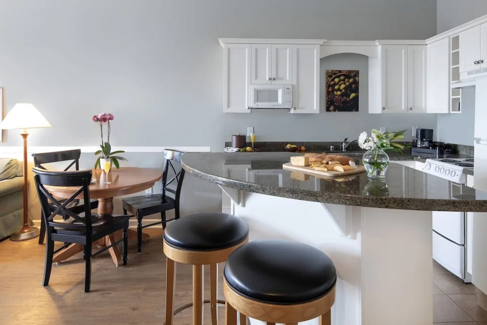 Rivertide Suites Hotel