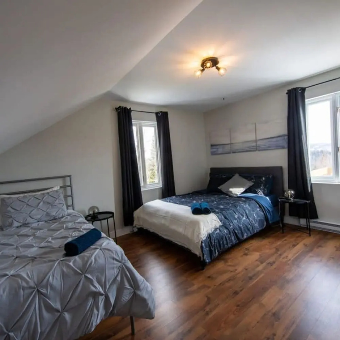 De la Montagne-spa- PET Friendly- Ski in Ski out