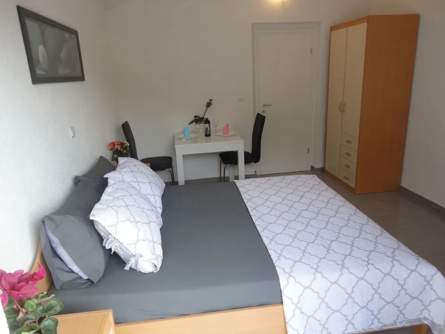 Charming Apartment With Terrace and Beautiful sea View. Near the Beach!