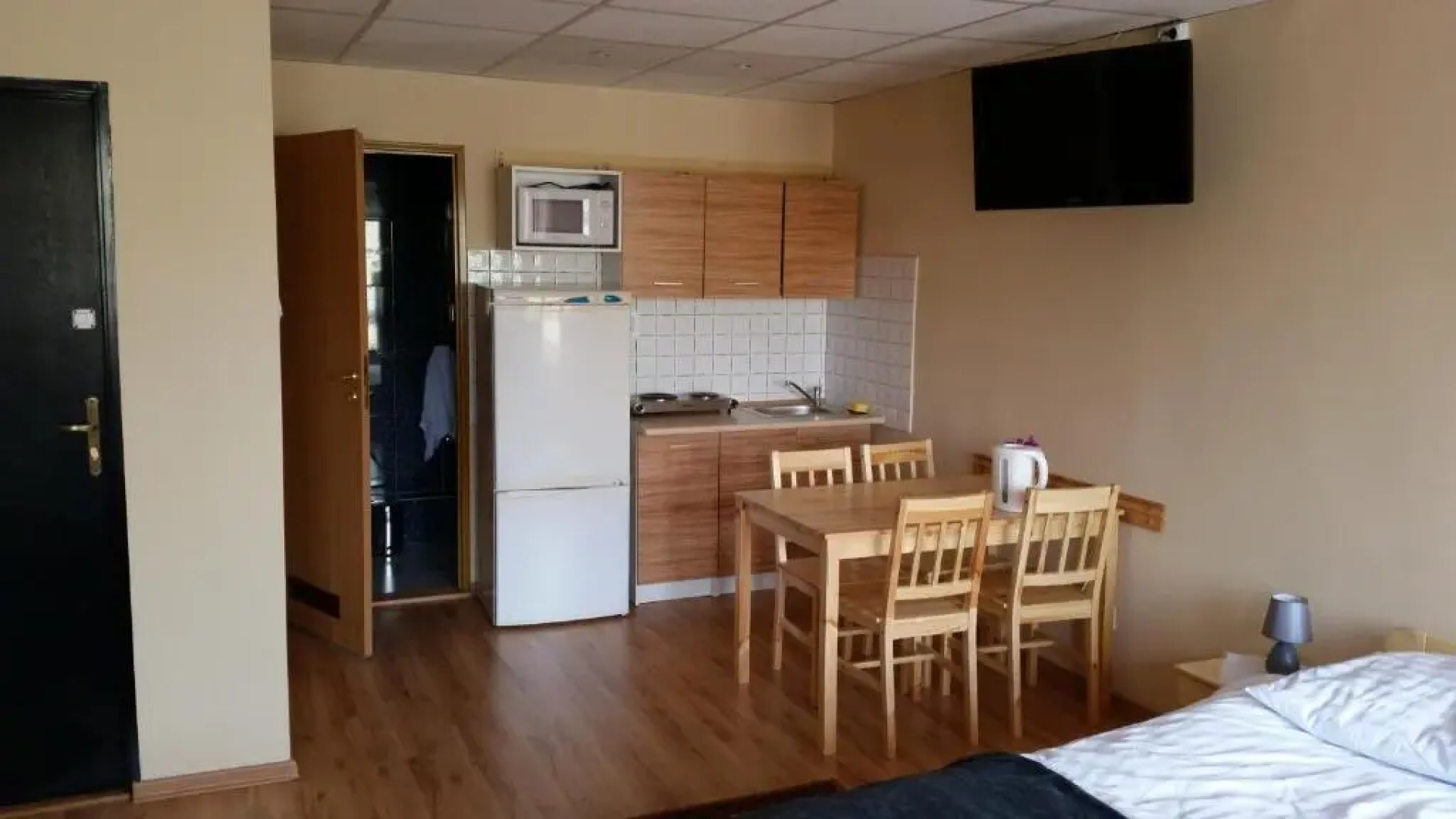 Pokoje gościnne vis a vis Retro