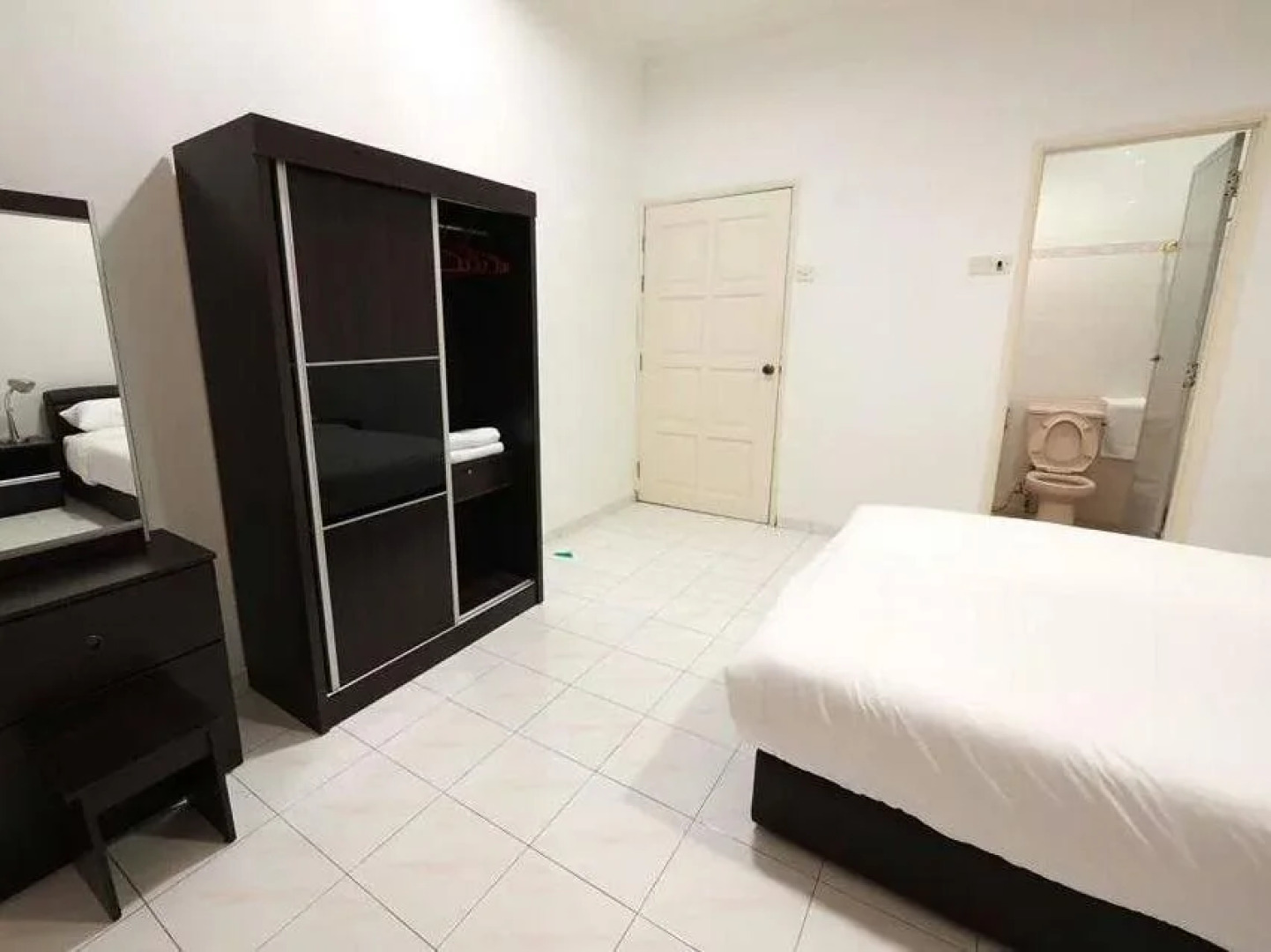 Hanson Holiday Bungalow