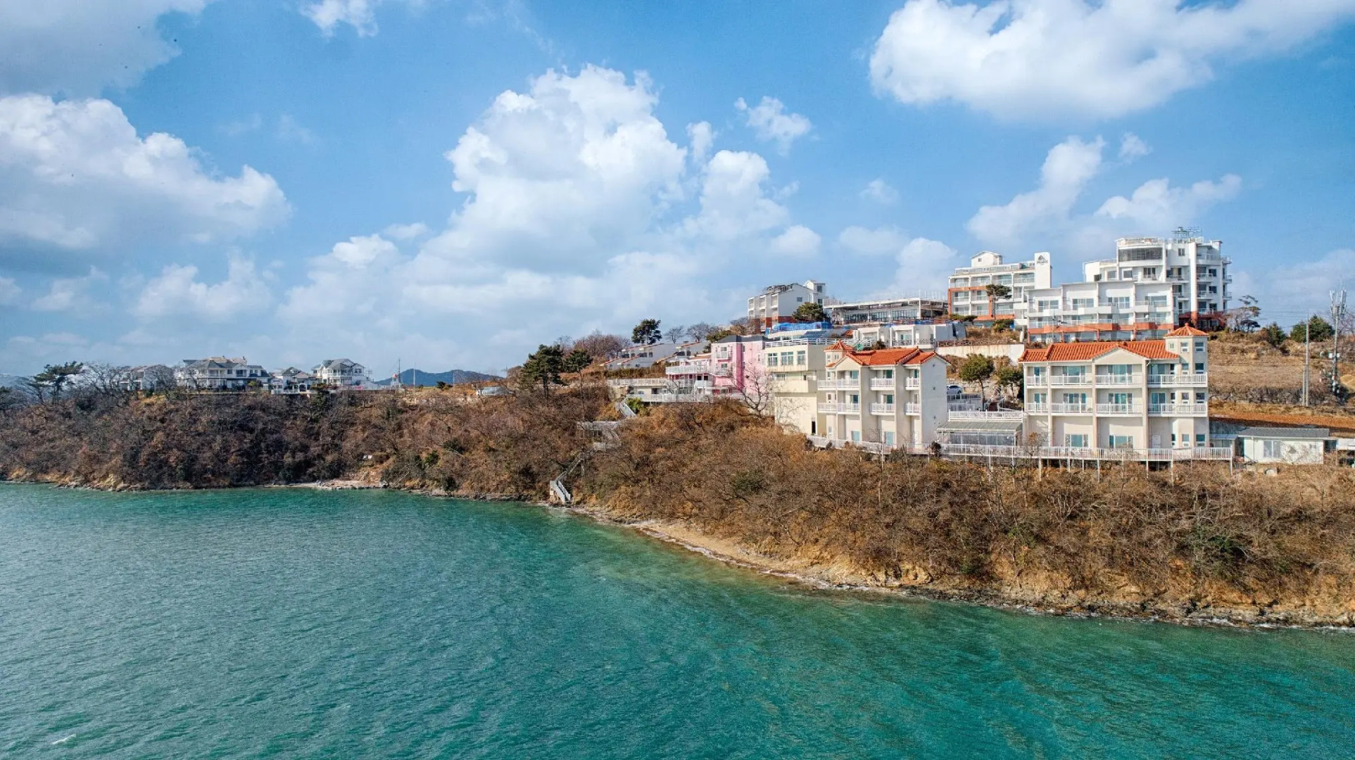 taean gallary pension