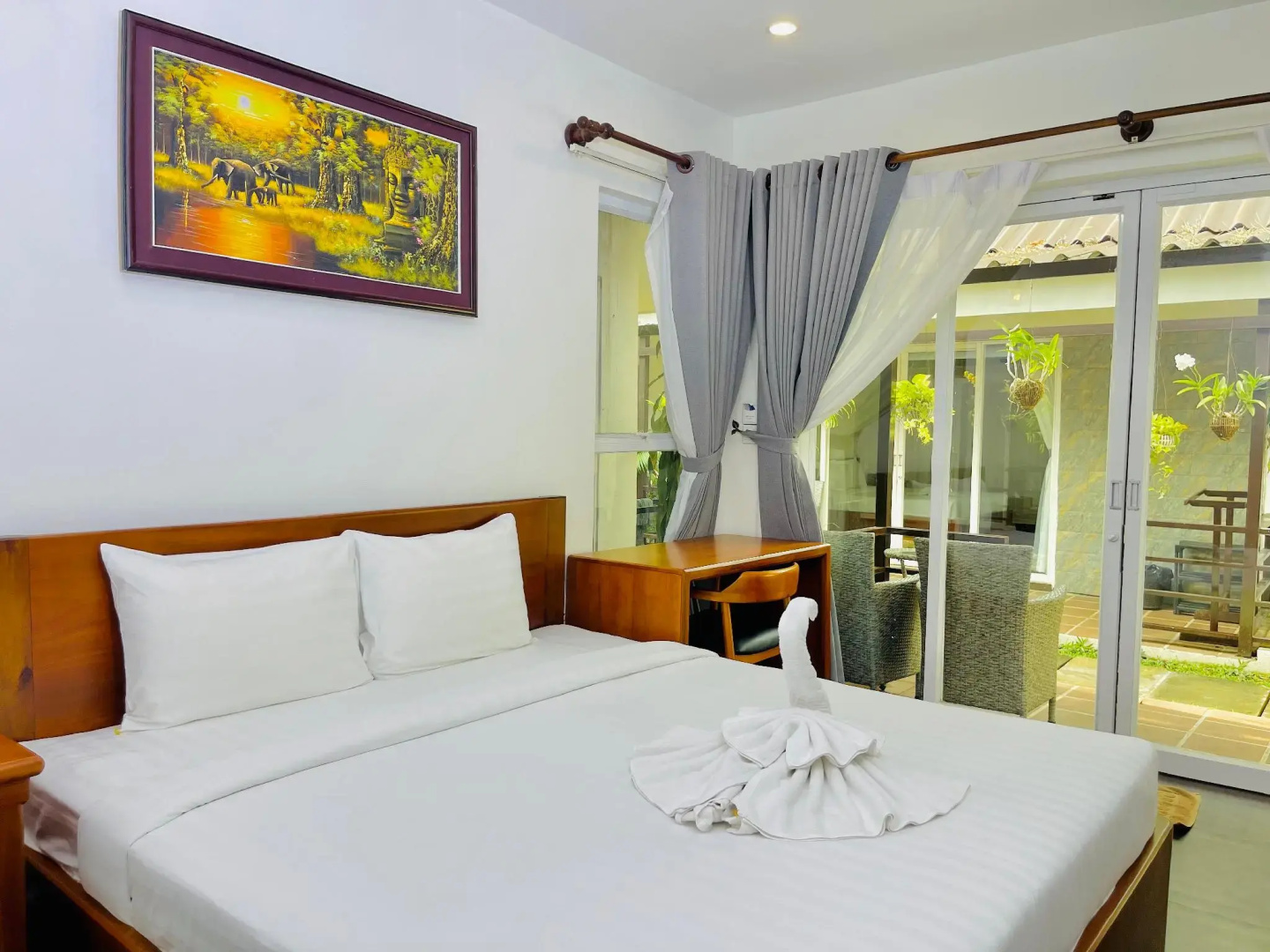 Sea Breeze Resort
