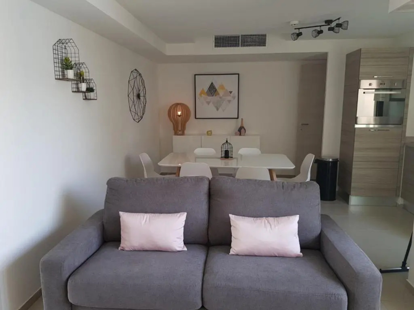 appartement T3 terrasse vue mer pieds dans l eau