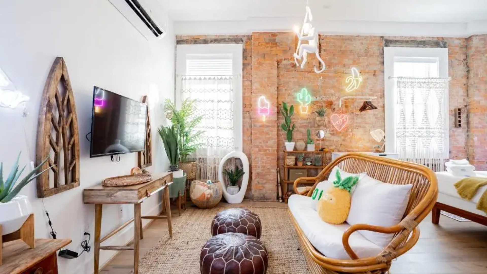 Pickle Factory Eight Unforgettable Rooms Sleeps 16