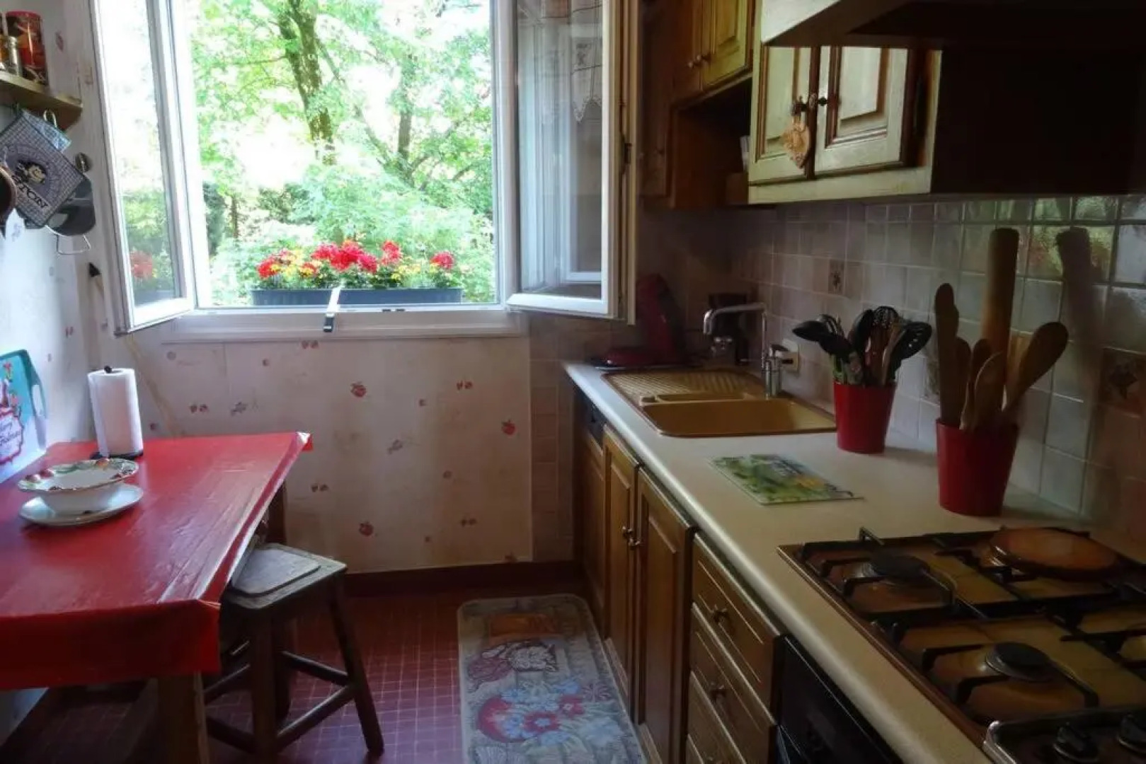 Petit nid douillet , calme avec vue sur le parc