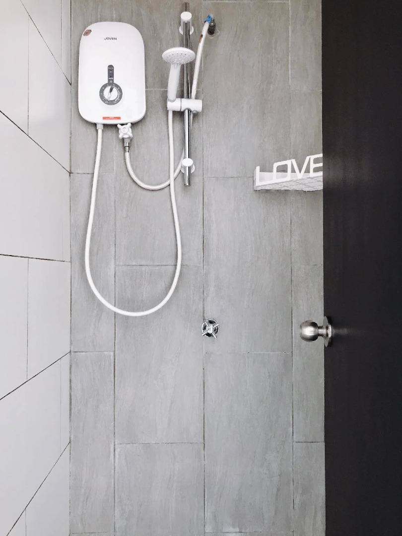 Dimple.Life - Hostel