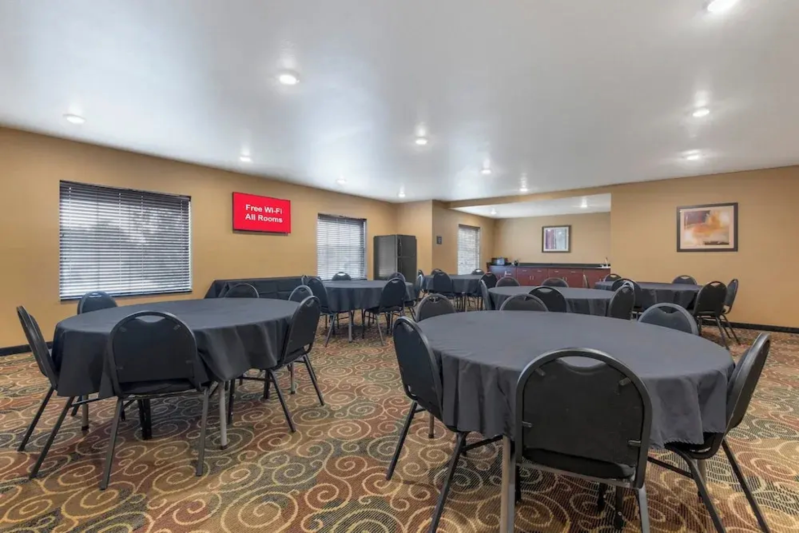 Red Roof Inn Charlestown