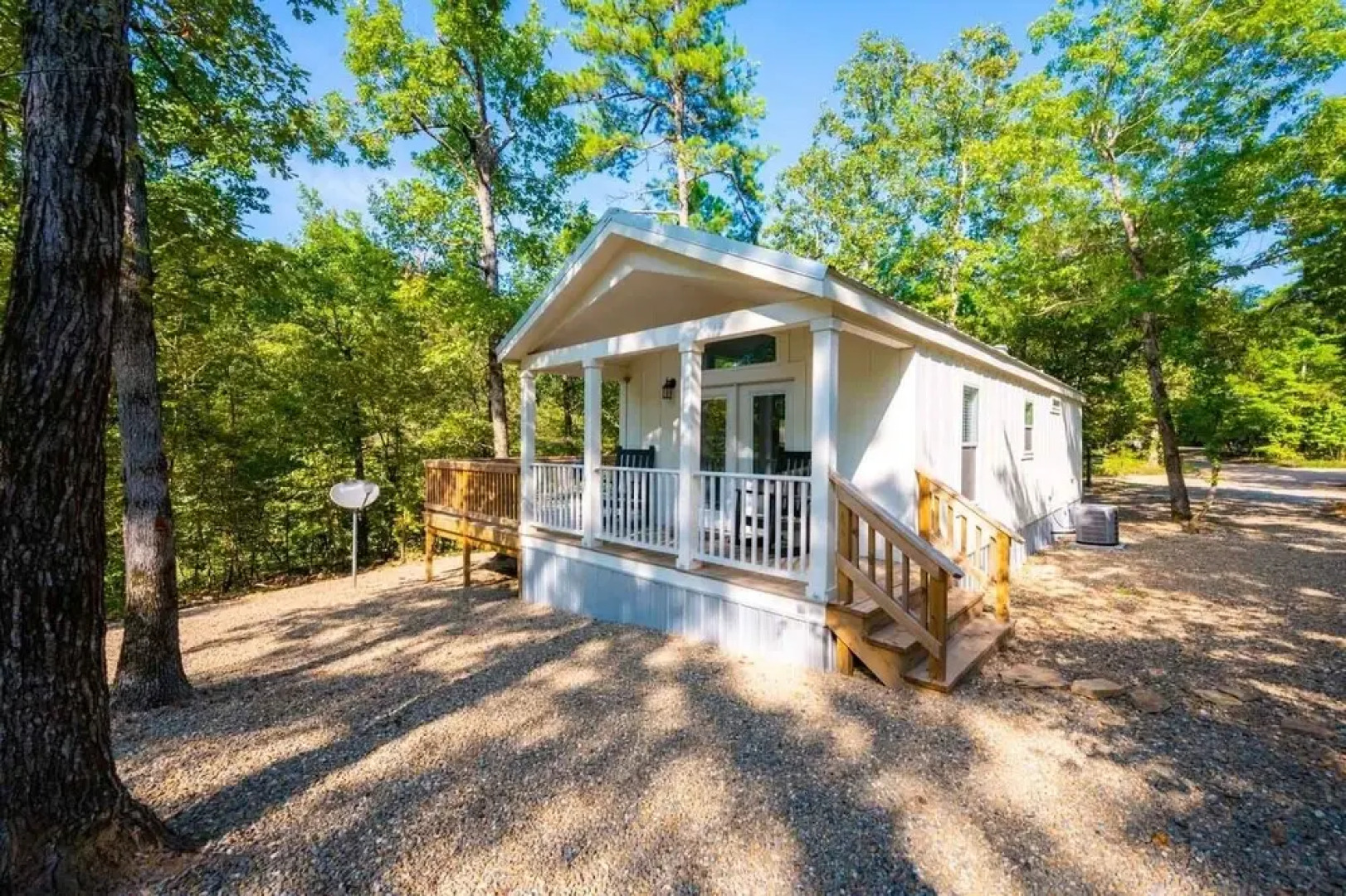 Little Lodge With Hot Tub on the Back Deck by Redawning