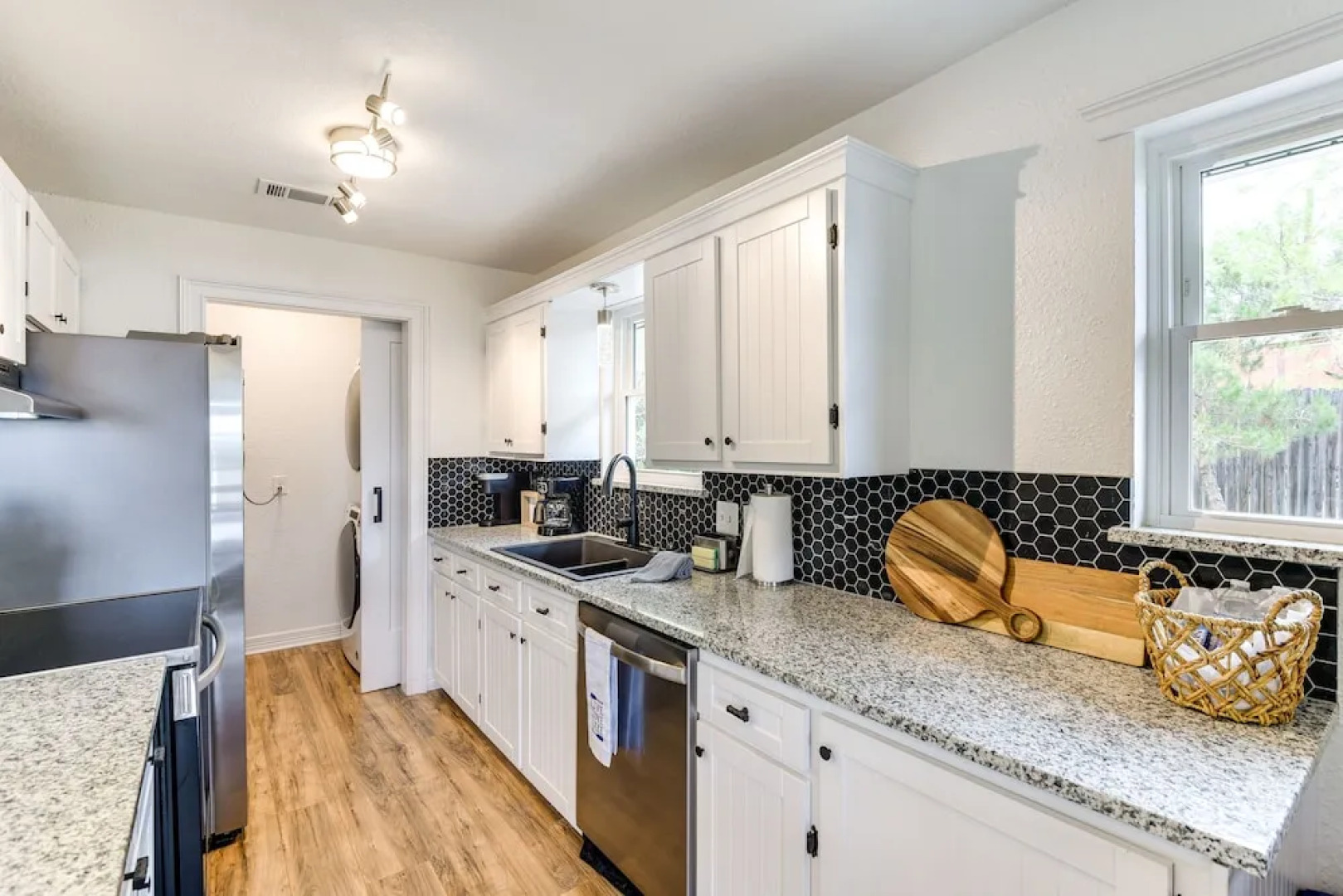 Waterfront Escape on Lake Granbury: Deck & Patio!