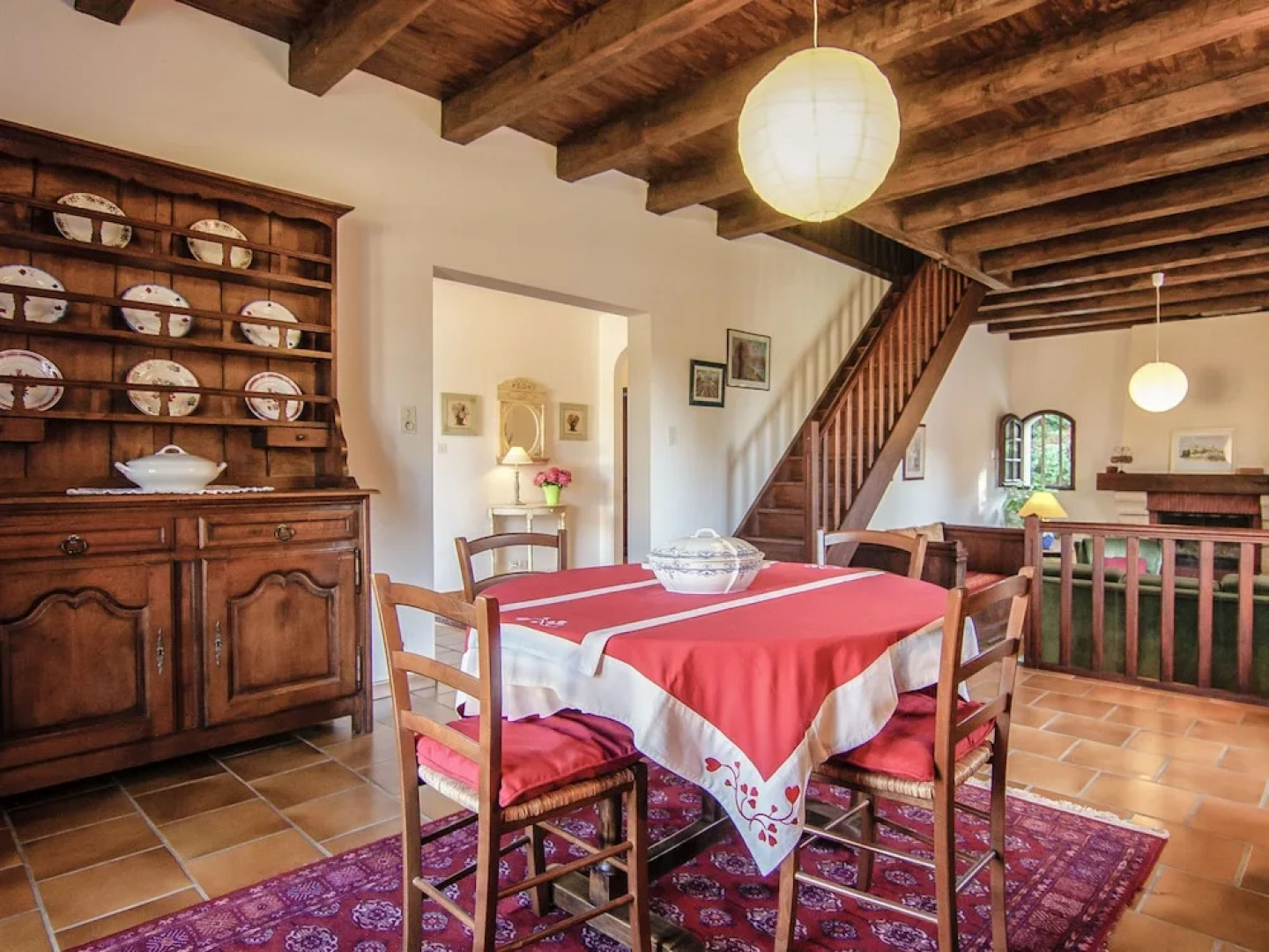 Lovely Villa in Condat-sur-vézère With Swimming Pool