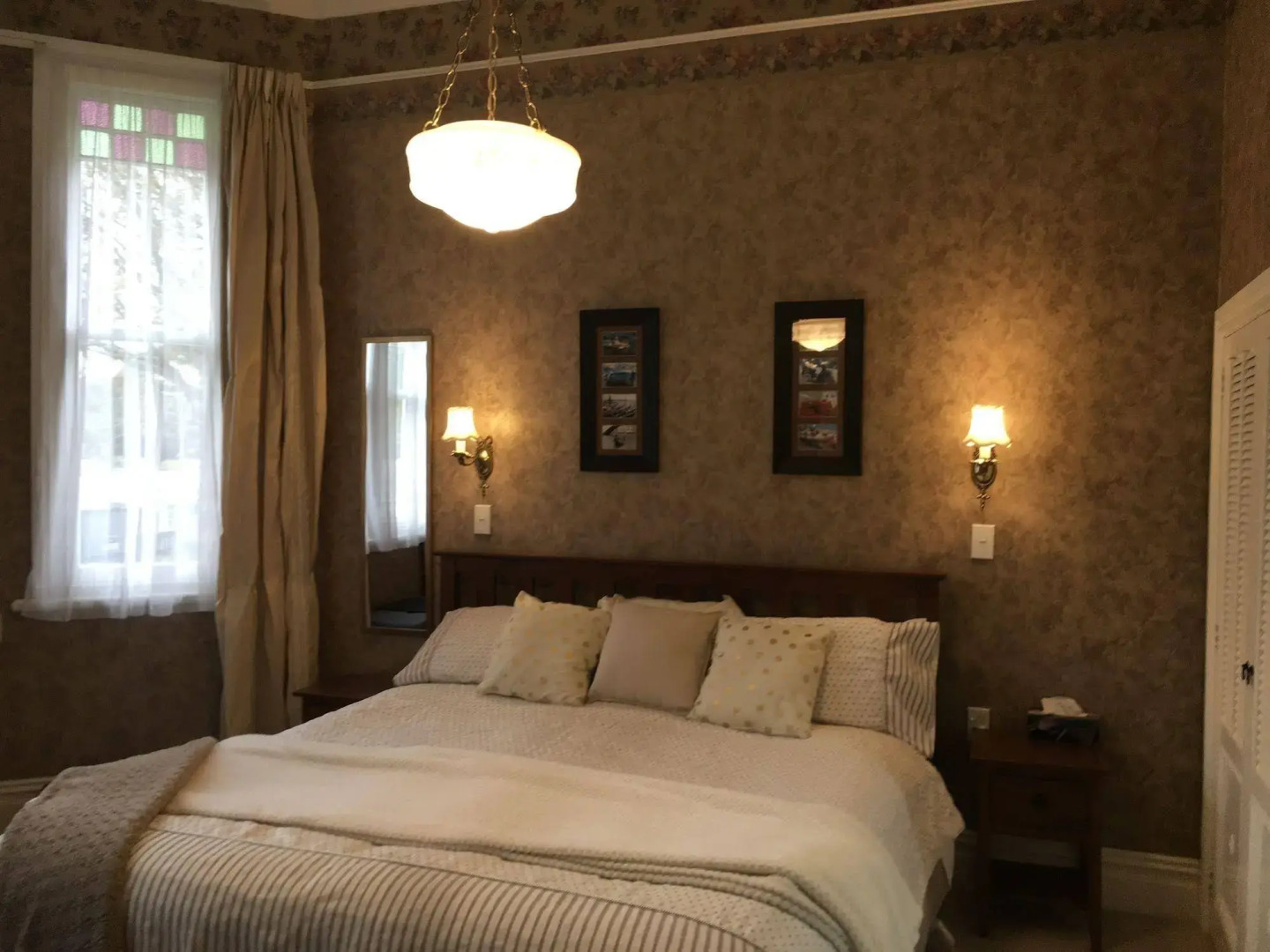 Chelsea House Bed & Breakfast