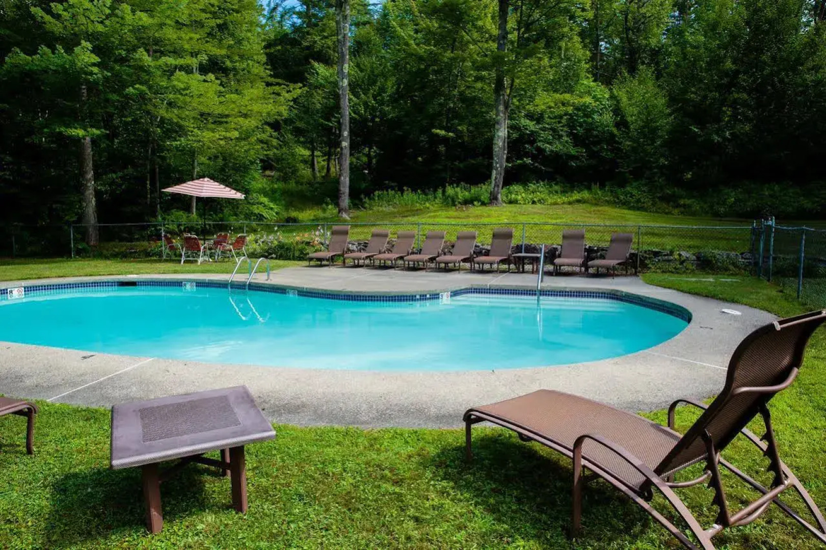 Hob Knob Inn, Bar & Lounge