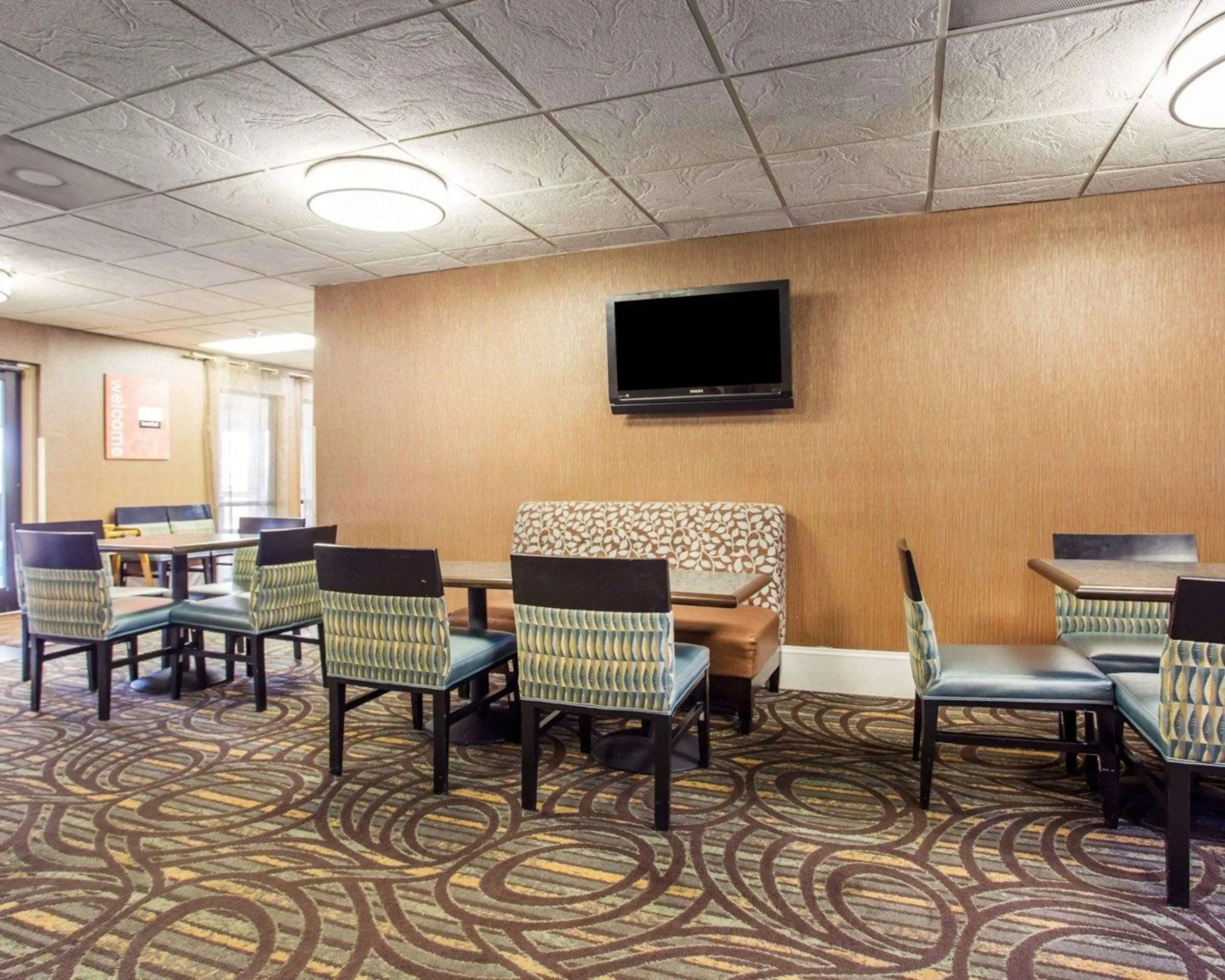 Comfort Inn & Suites at Stone Mountain