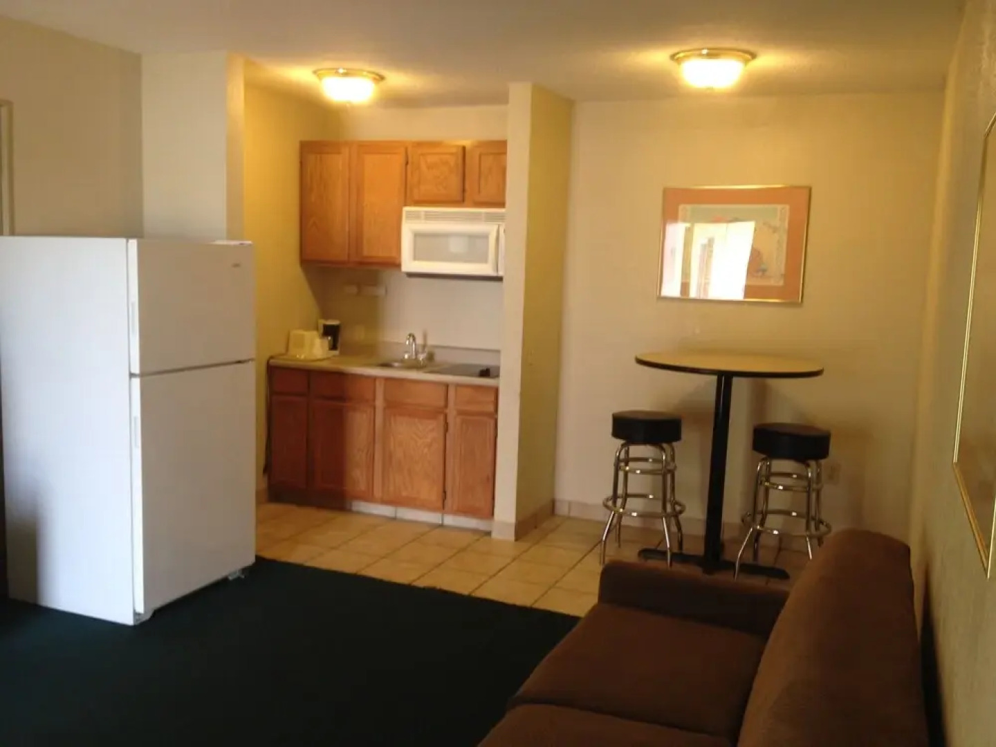 America's Best Inns & Suites