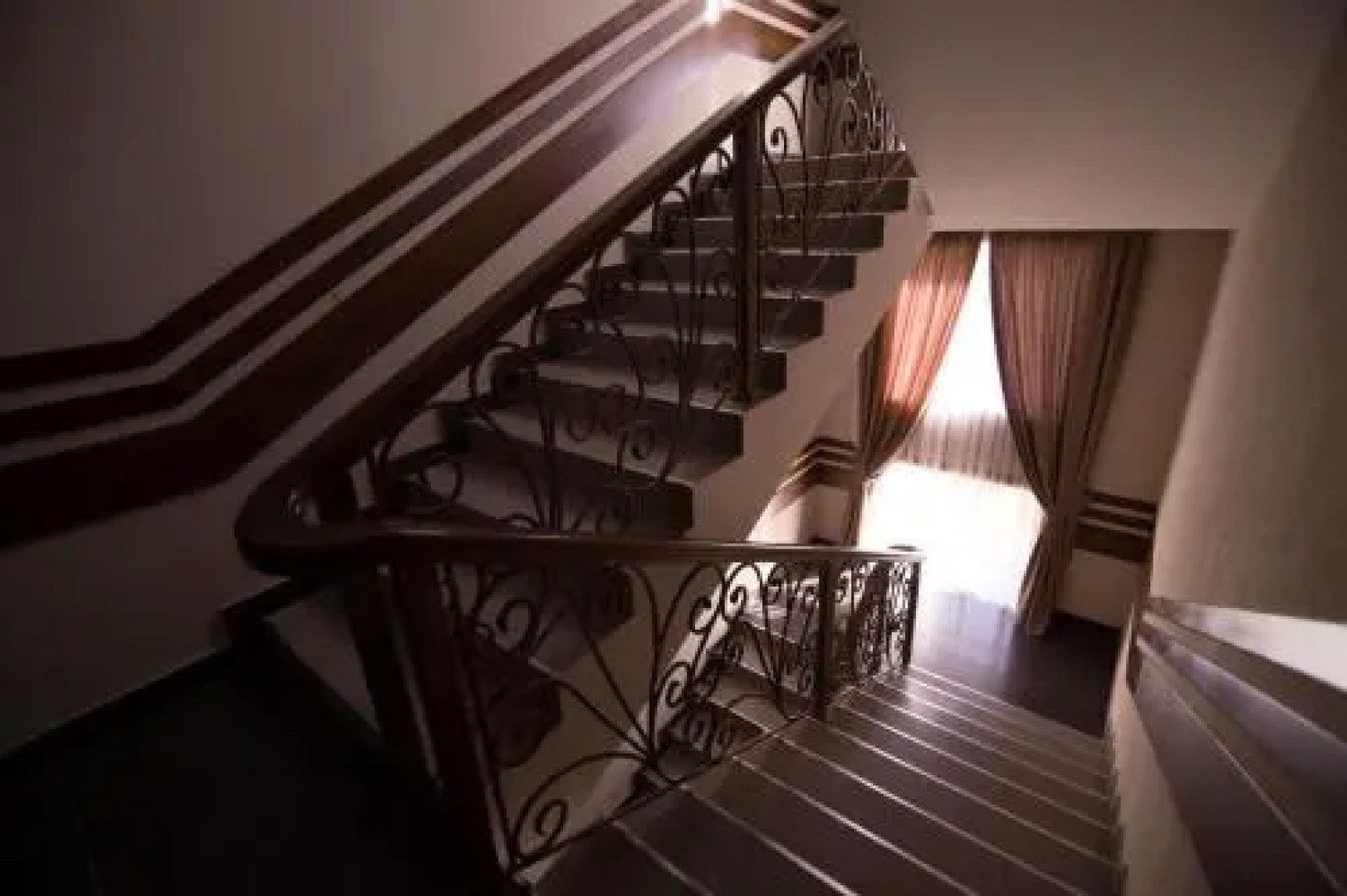 Charos Deluxe Resort & Spa