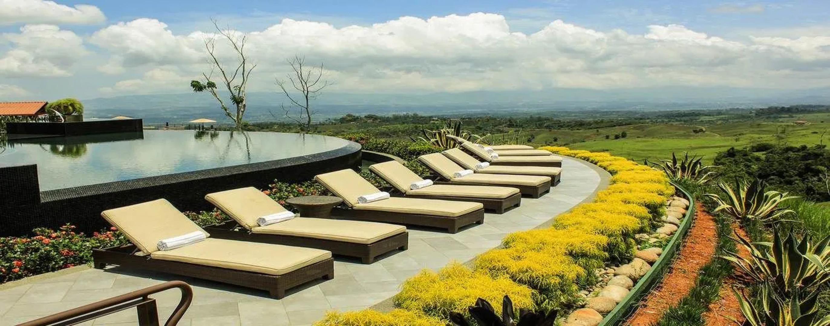 Hacienda AltaGracia, Auberge Collection