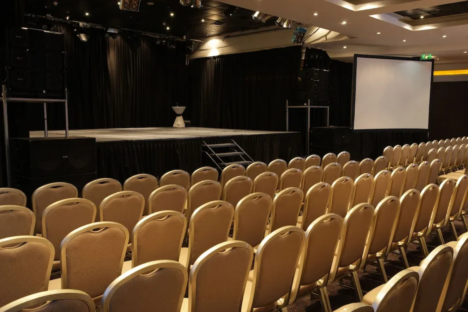 Hotel Dreams de los Volcanes - Puerto Varas