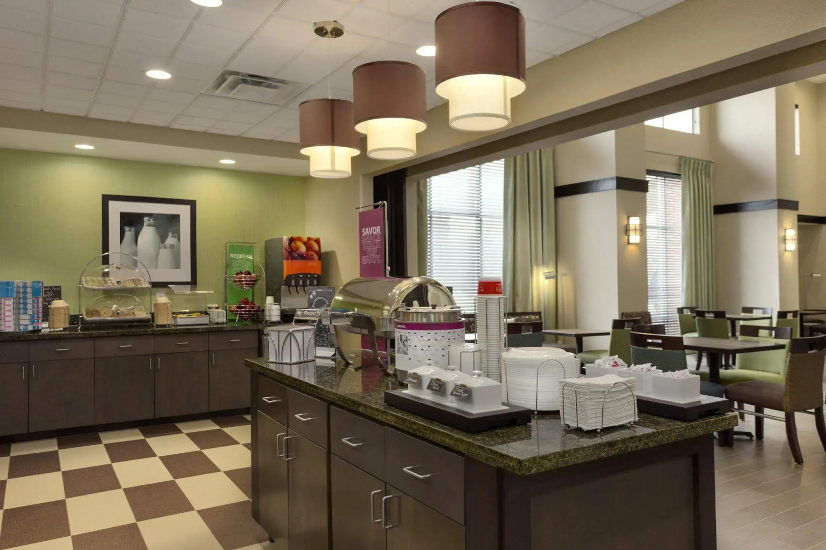 Hampton Inn & Suites Parkersburg Downtown