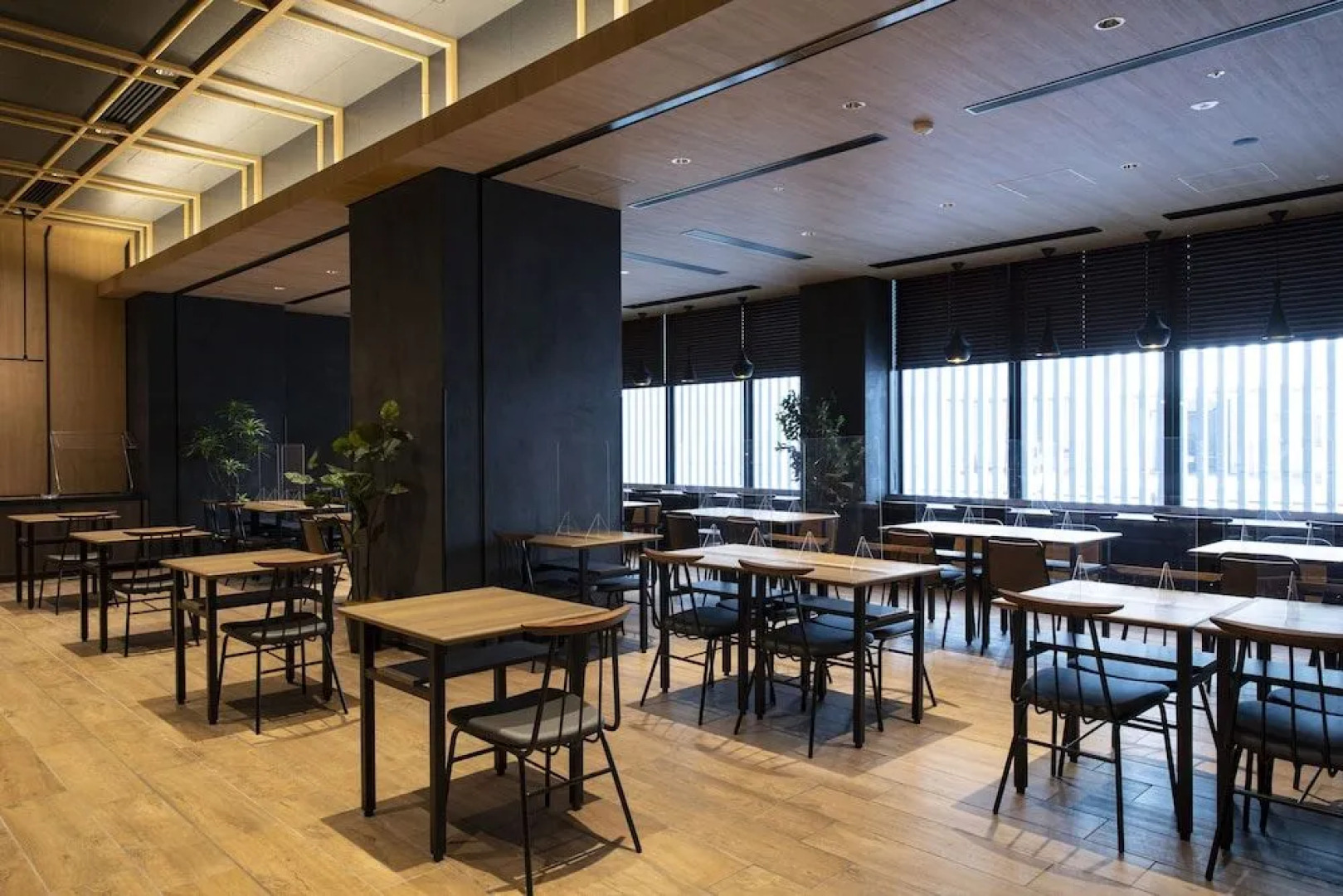 Отель Keihan Tenmabashi Ekimae