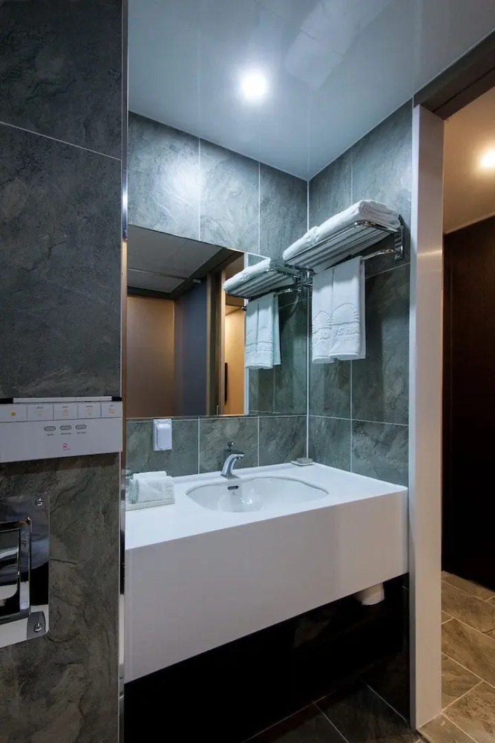 S Stay Dongtan Hotel (formerly Days Hotel Dongtan)