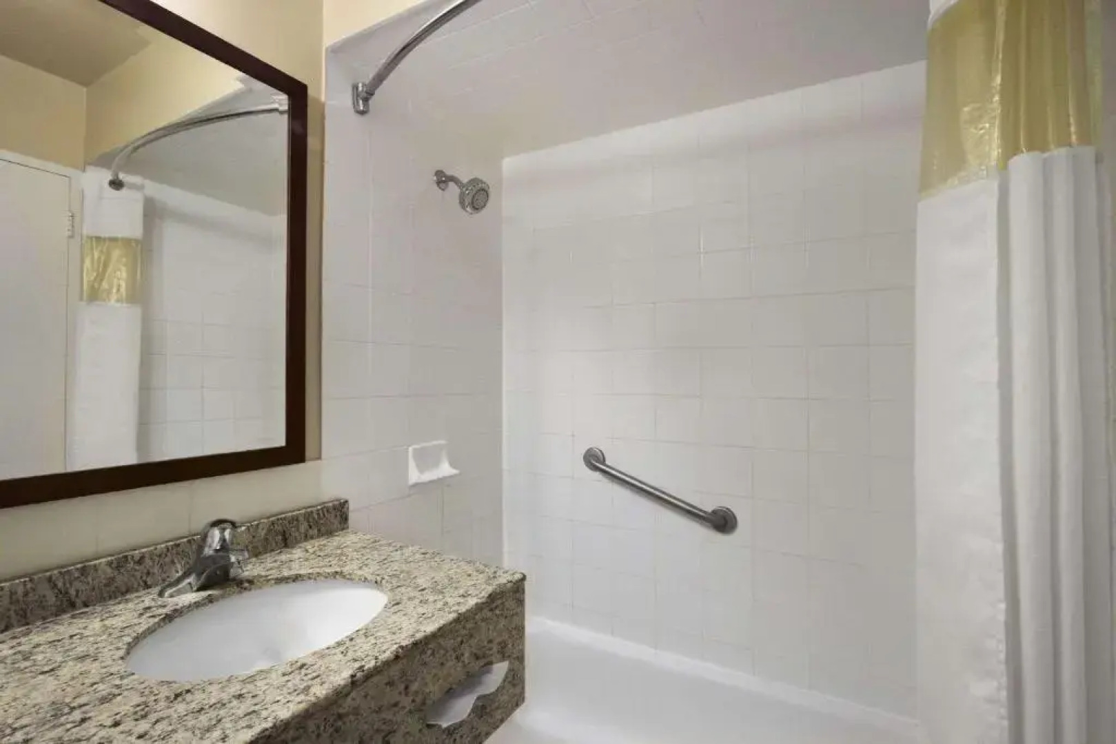 Travelodge By Wyndham Richmond Hill