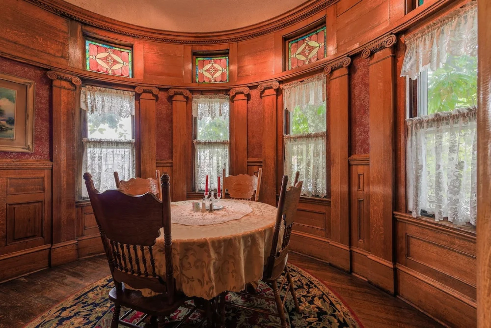 The Simmons-Bond Inn