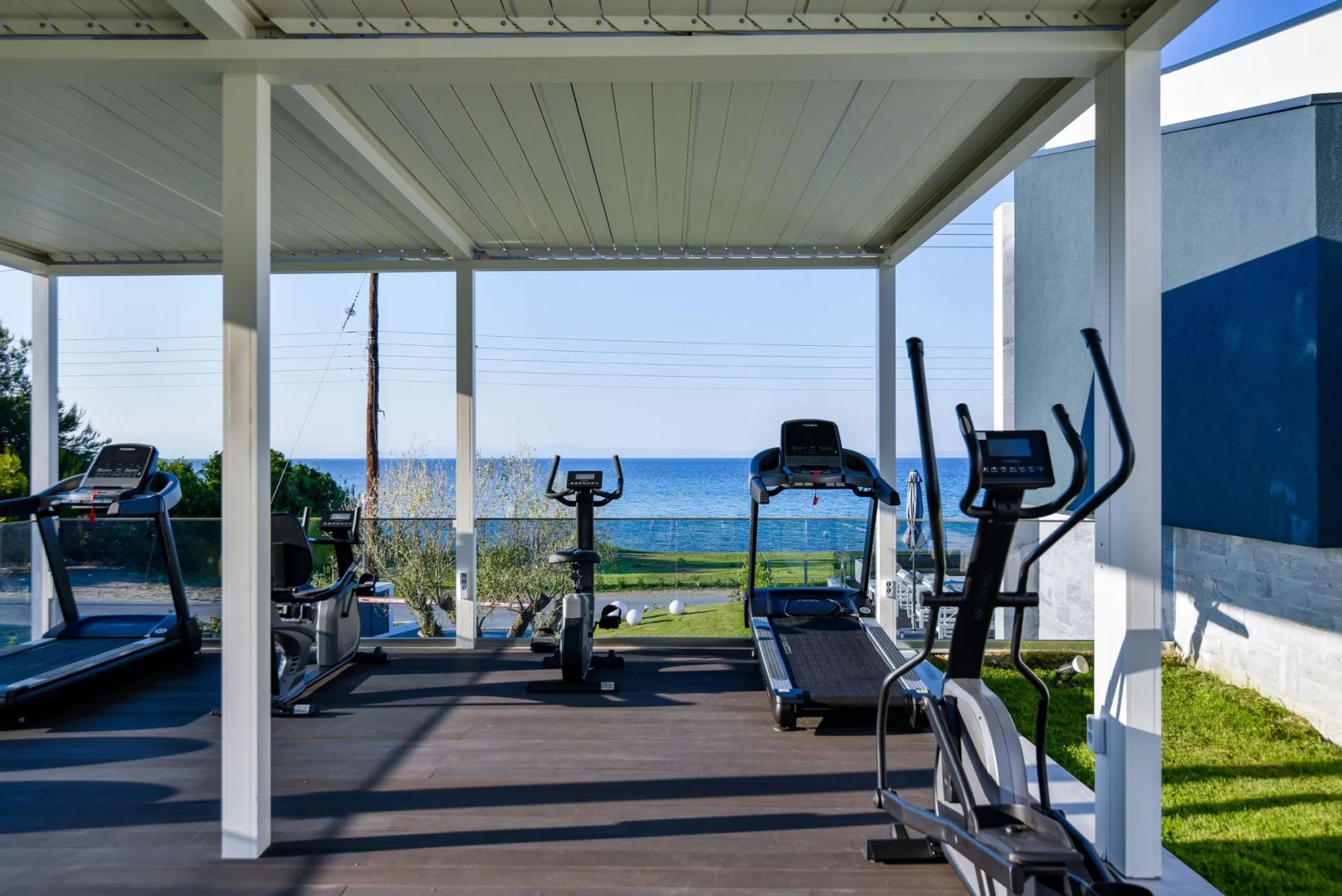 Crystal villas & suites