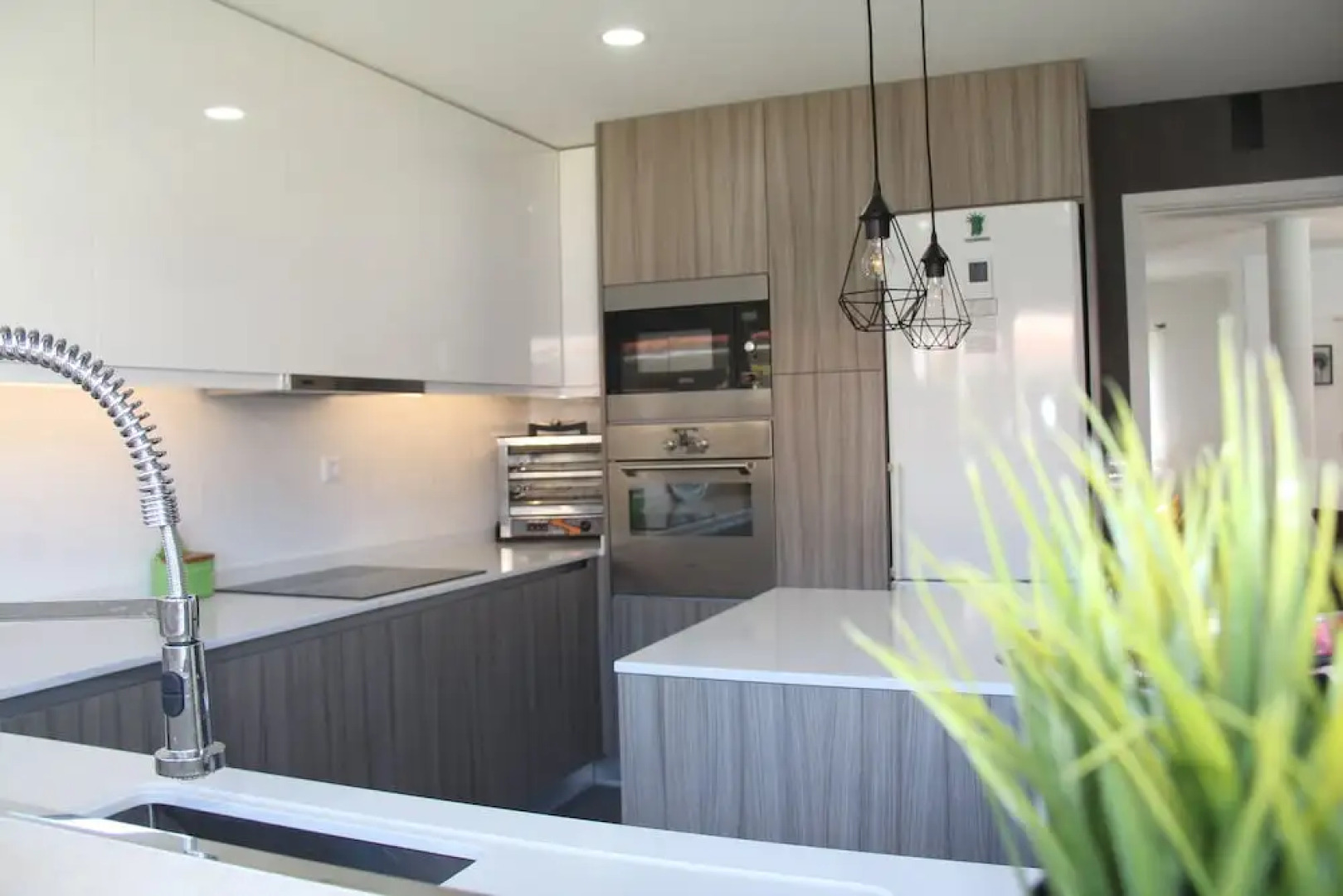 Sesimbra Stylish Villa by Homing