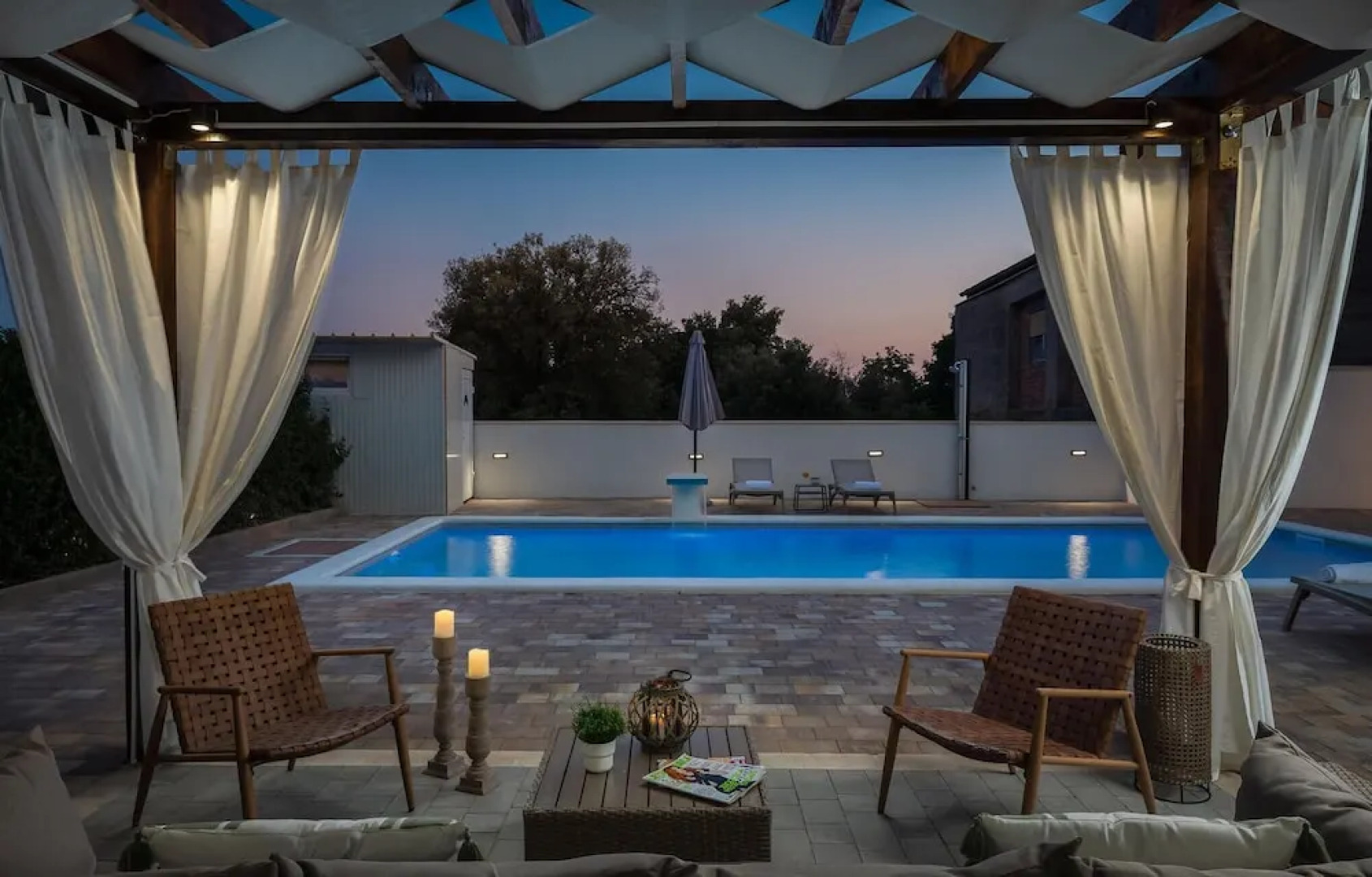 Beautiful Home in Pakostane With 4 Bedrooms, Wifi and Outdoor Swimming Pool