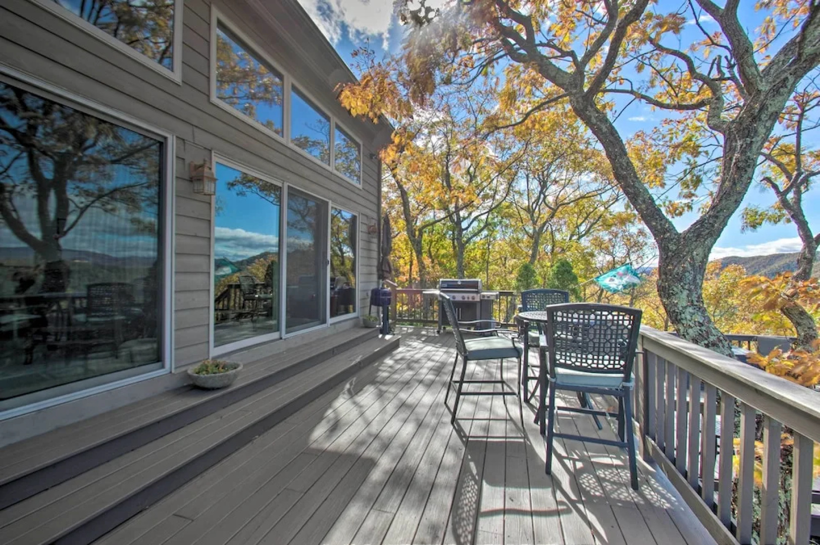 Wintergreen Resort Retreat: Ski, Hike, Golf!