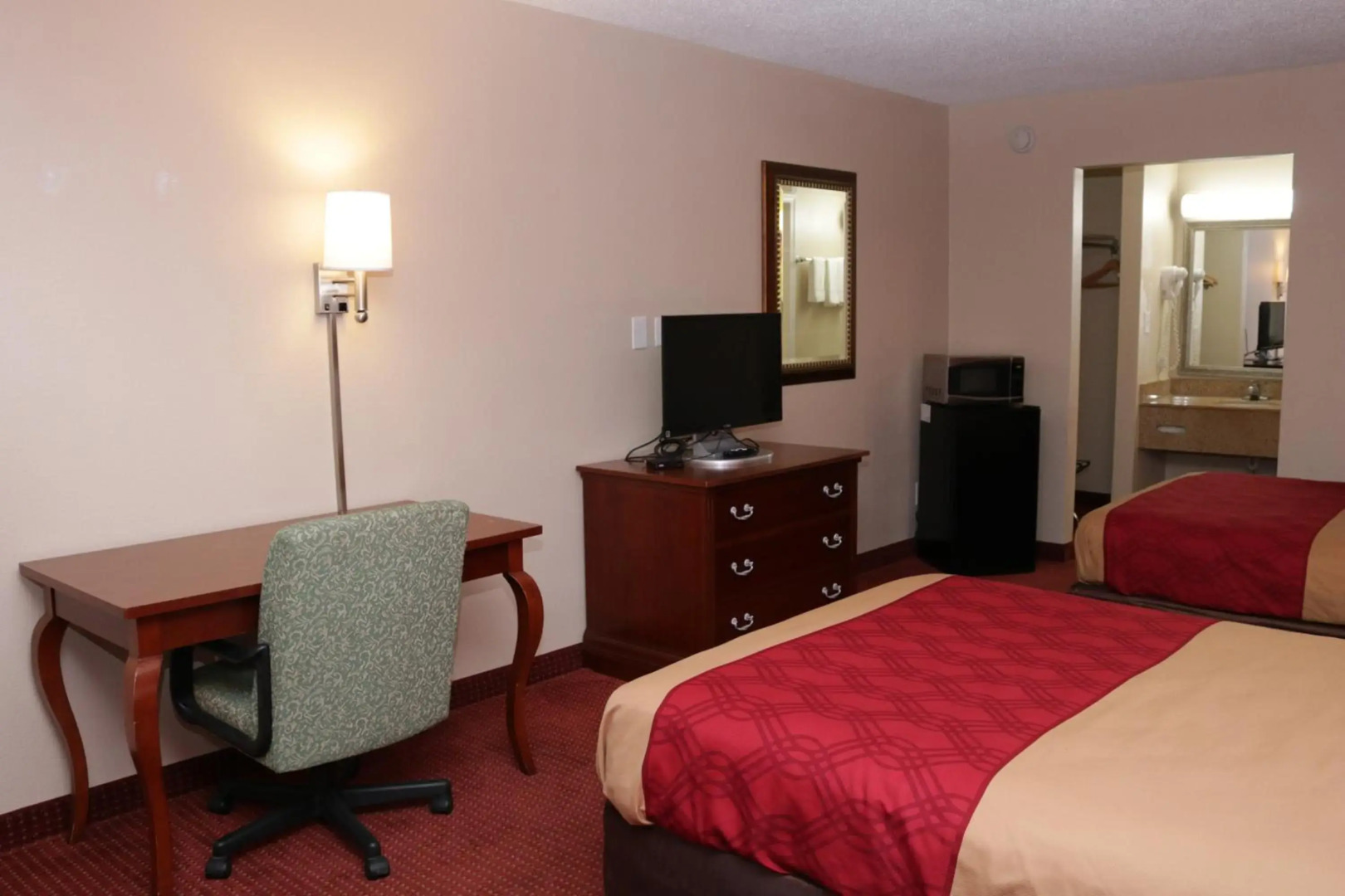 Studios & Suites 4 Less Chesapeake