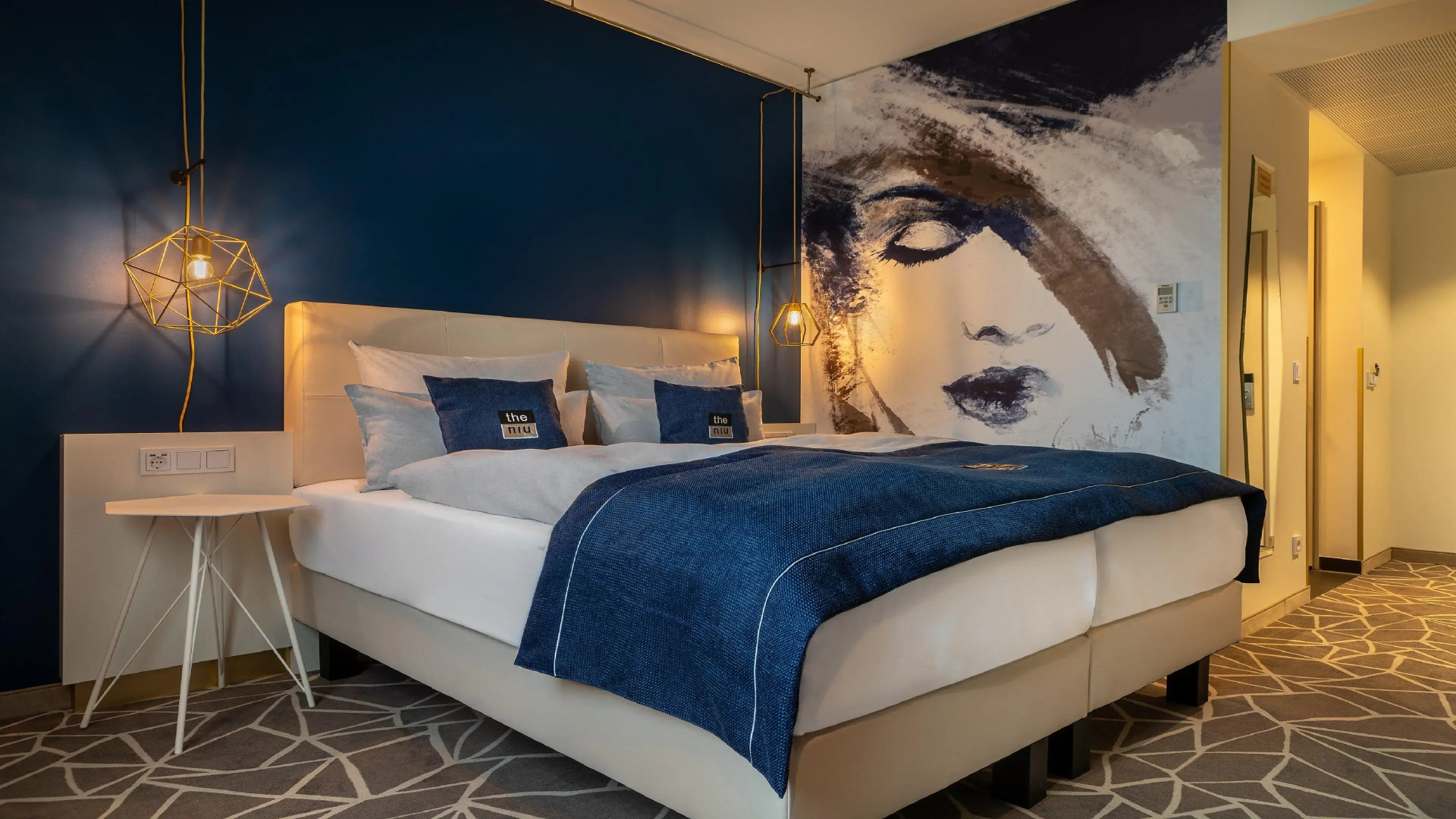 Holiday Inn - the niu, Ridge Halle Central Station by IHG