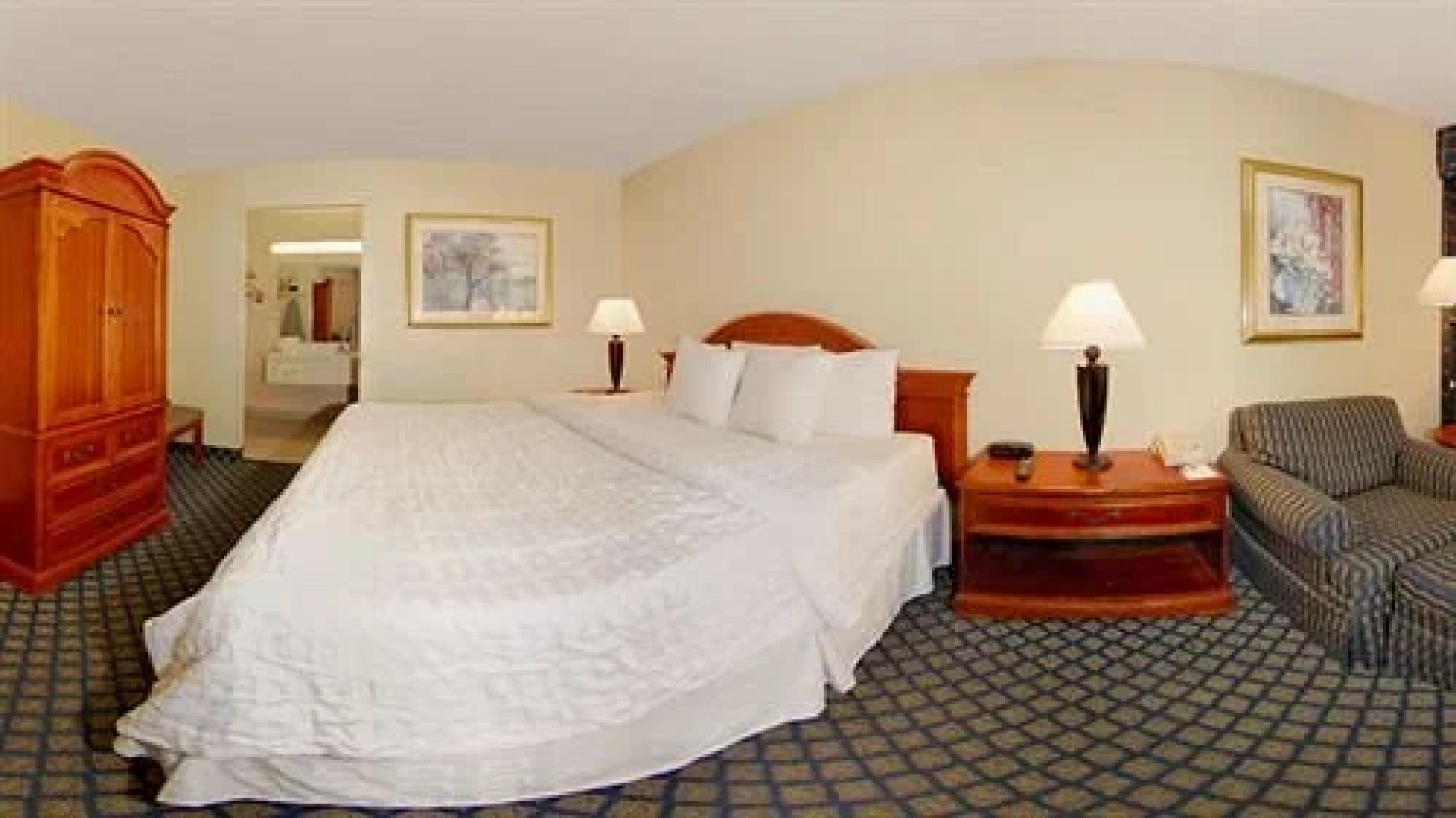 Clarion Inn & Conference Center